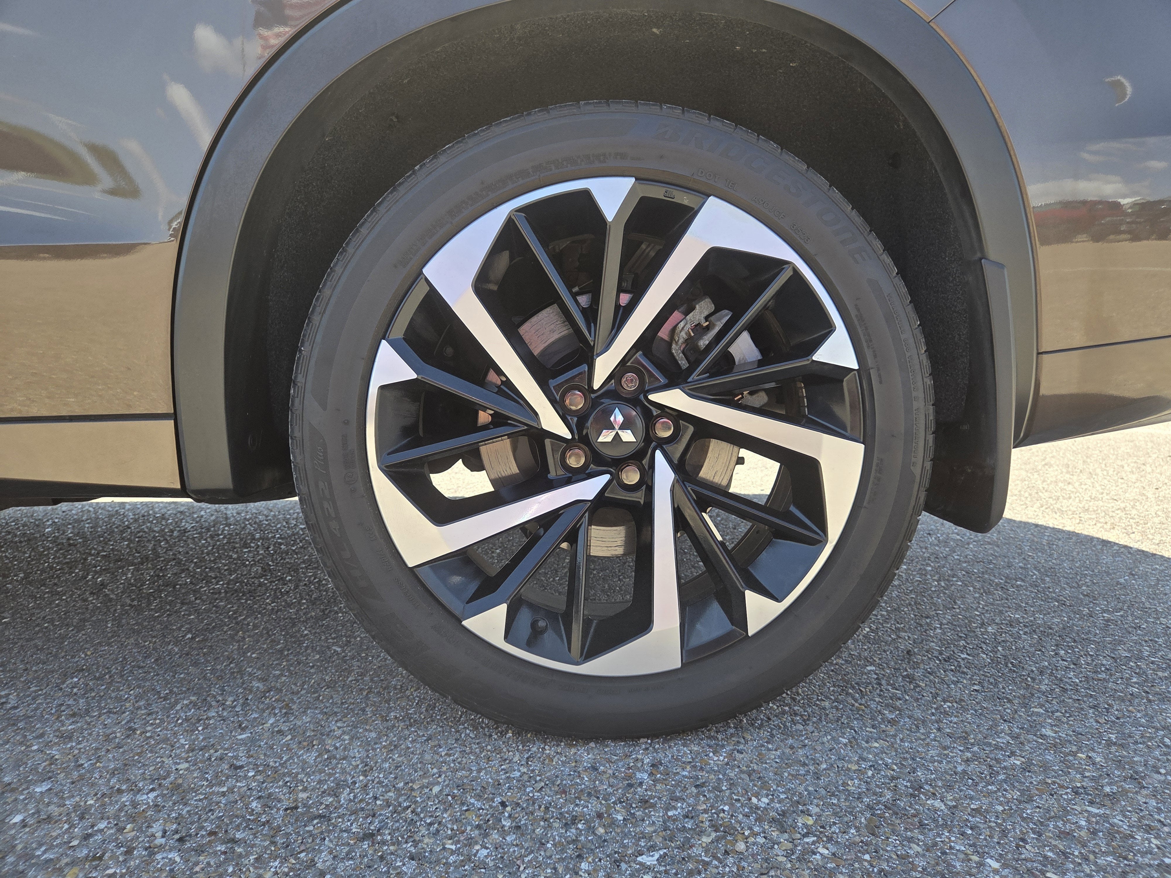 2024 Mitsubishi Outlander Plug-In Hybrid SEL Black Edition