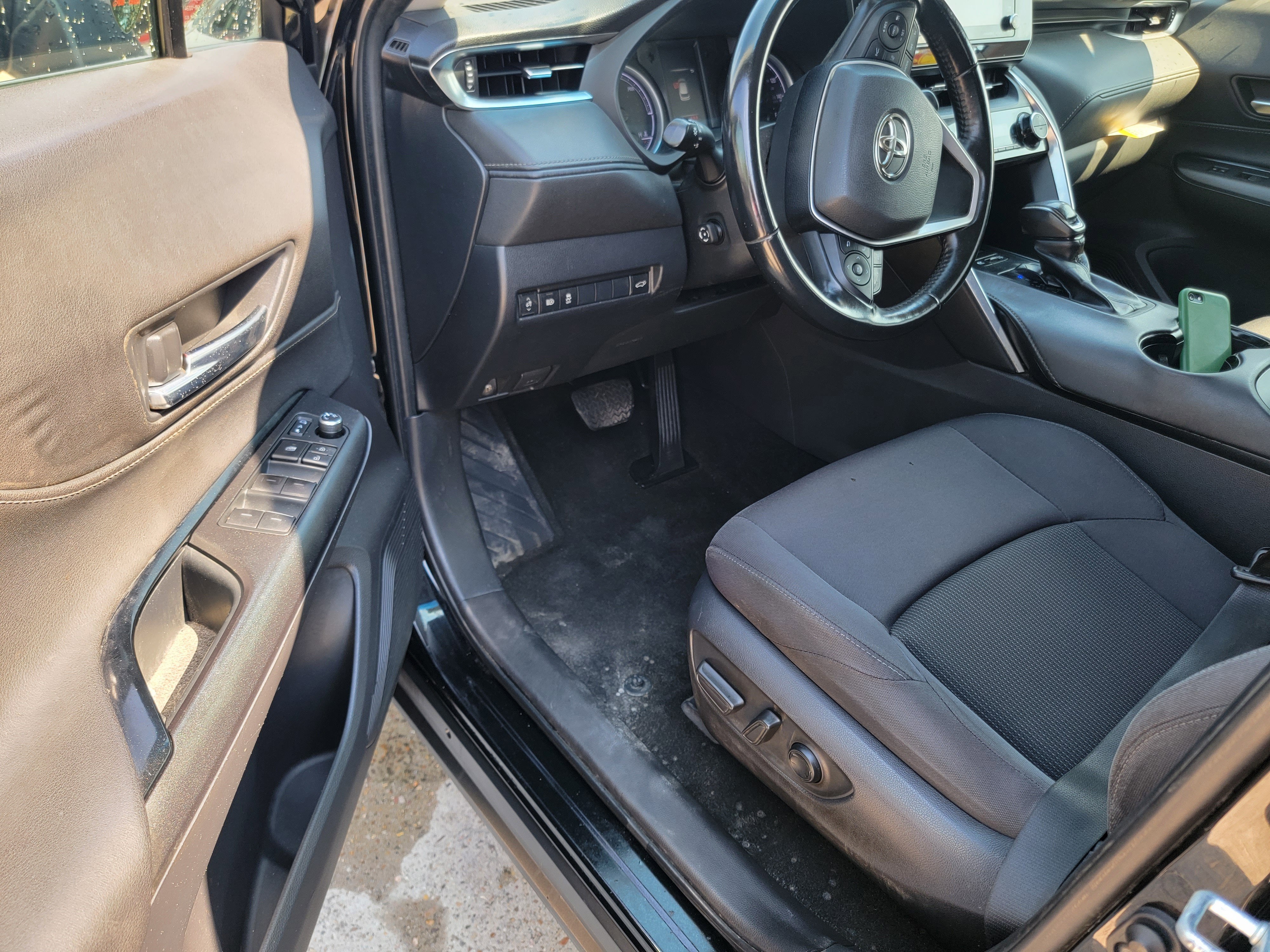 2022 Toyota Venza LE