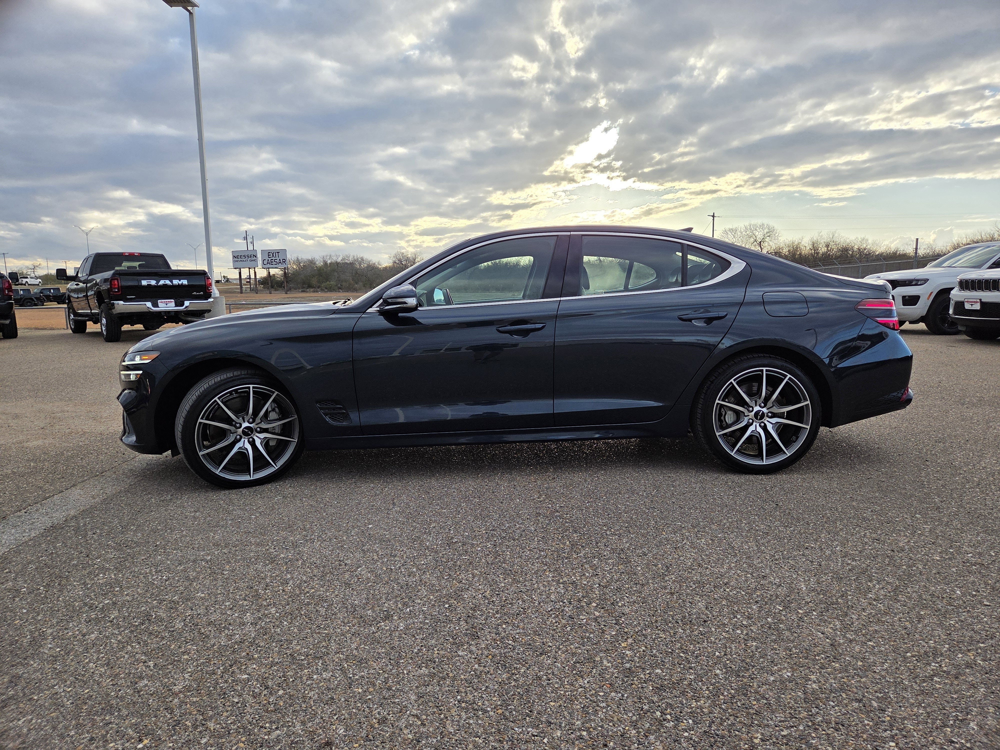 2025 Genesis G70 2.5T