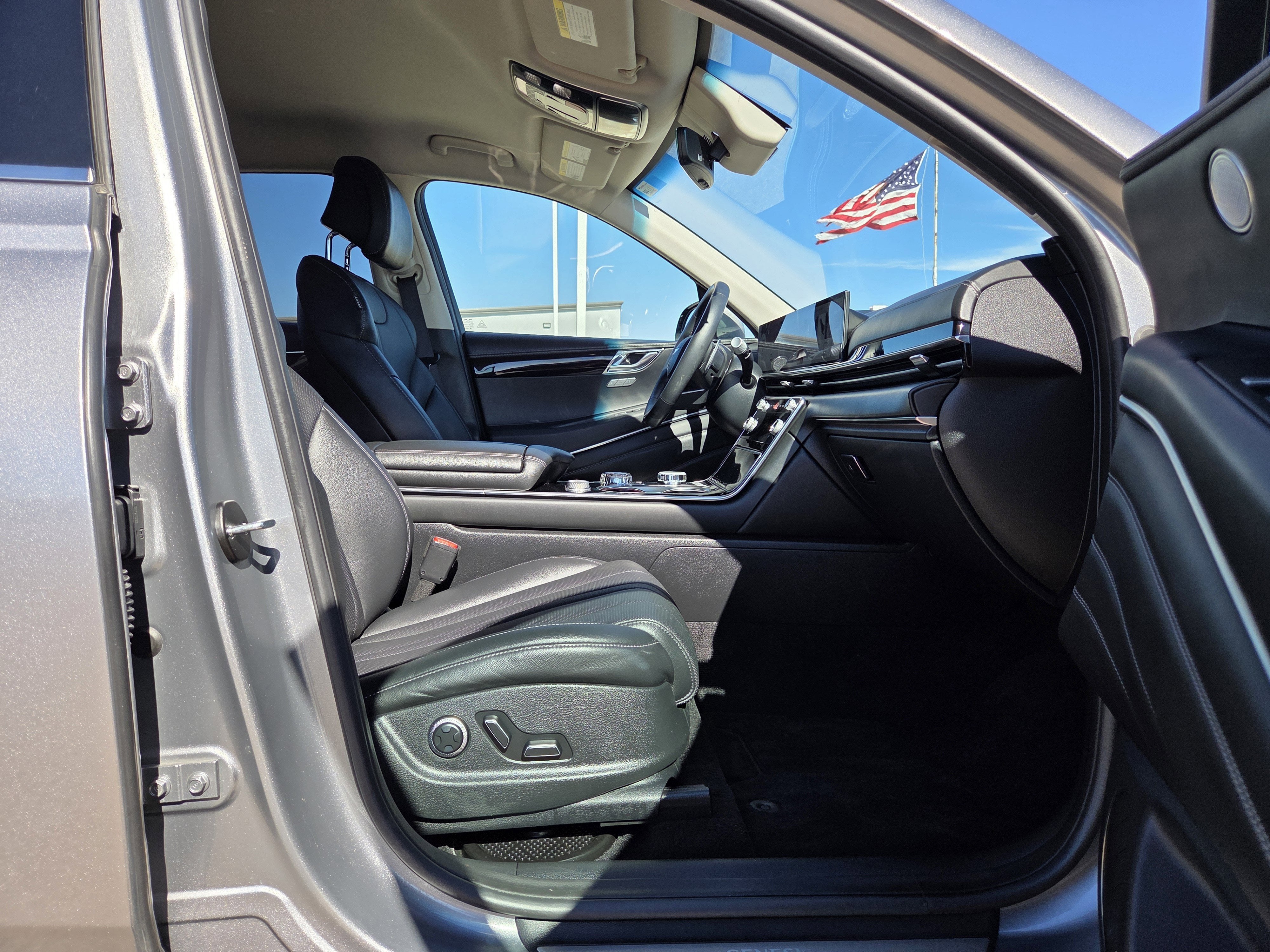 2025 Genesis GV80 Standard