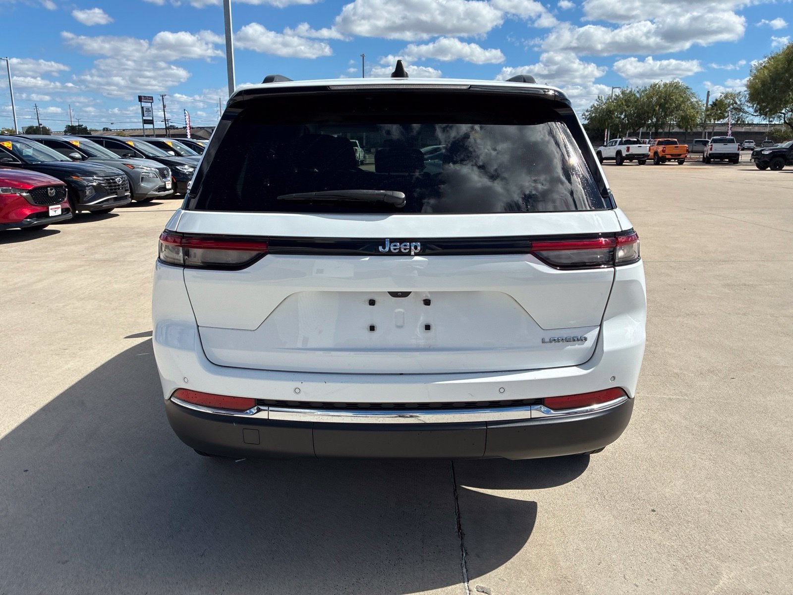 2024 Jeep Grand Cherokee Laredo X