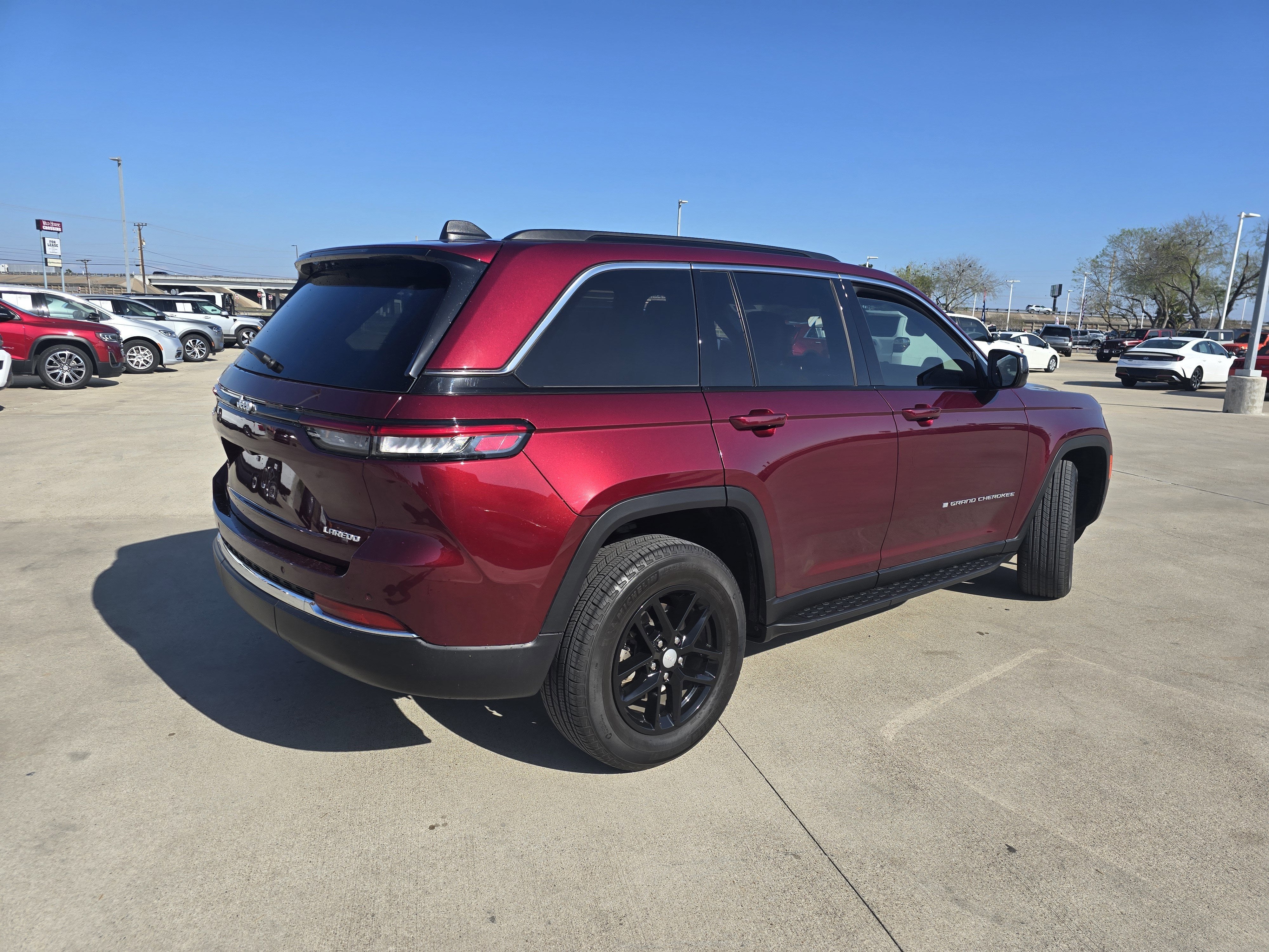 2025 Jeep Grand Cherokee Laredo X