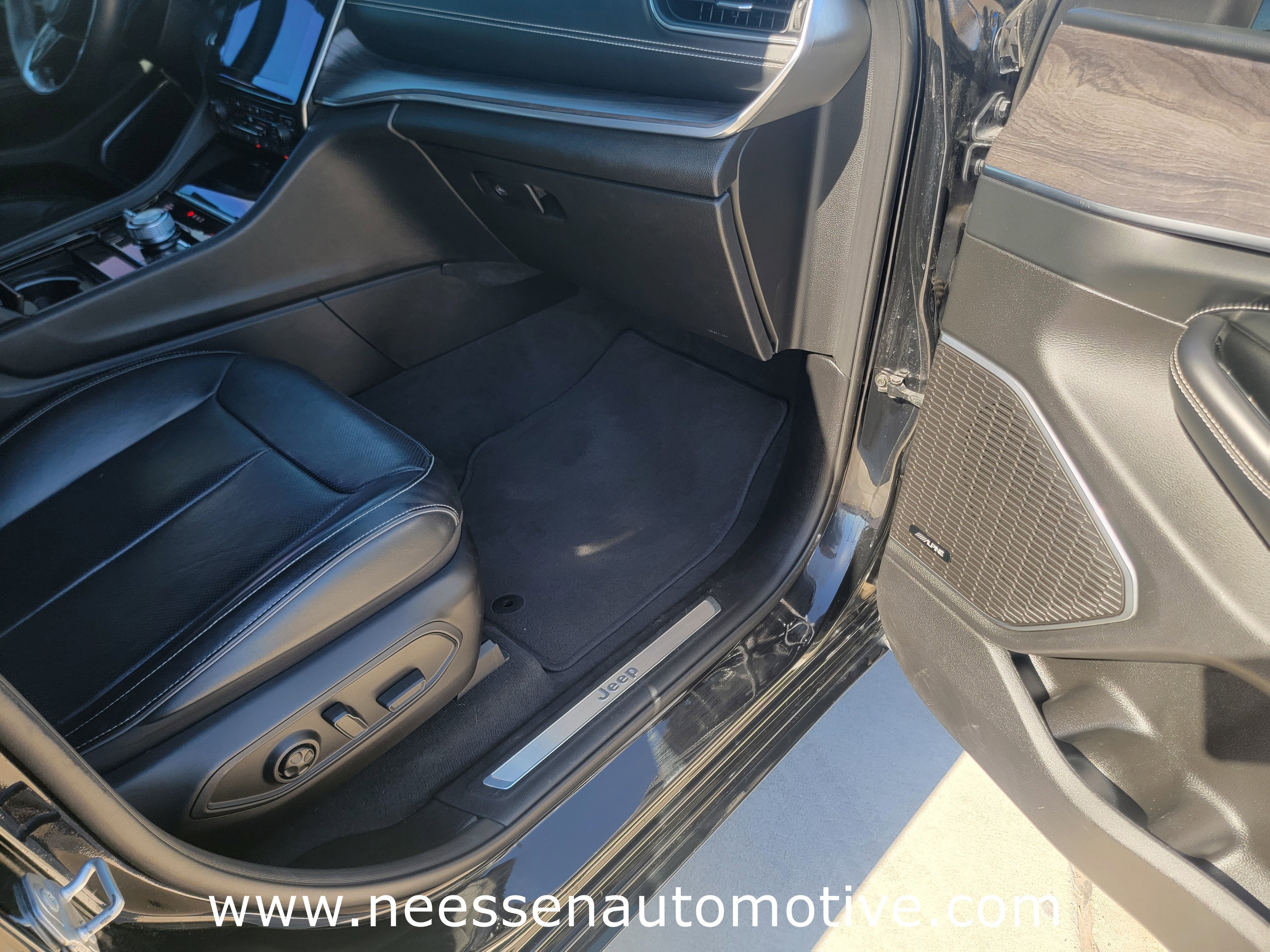 2022 Jeep Grand Cherokee Overland