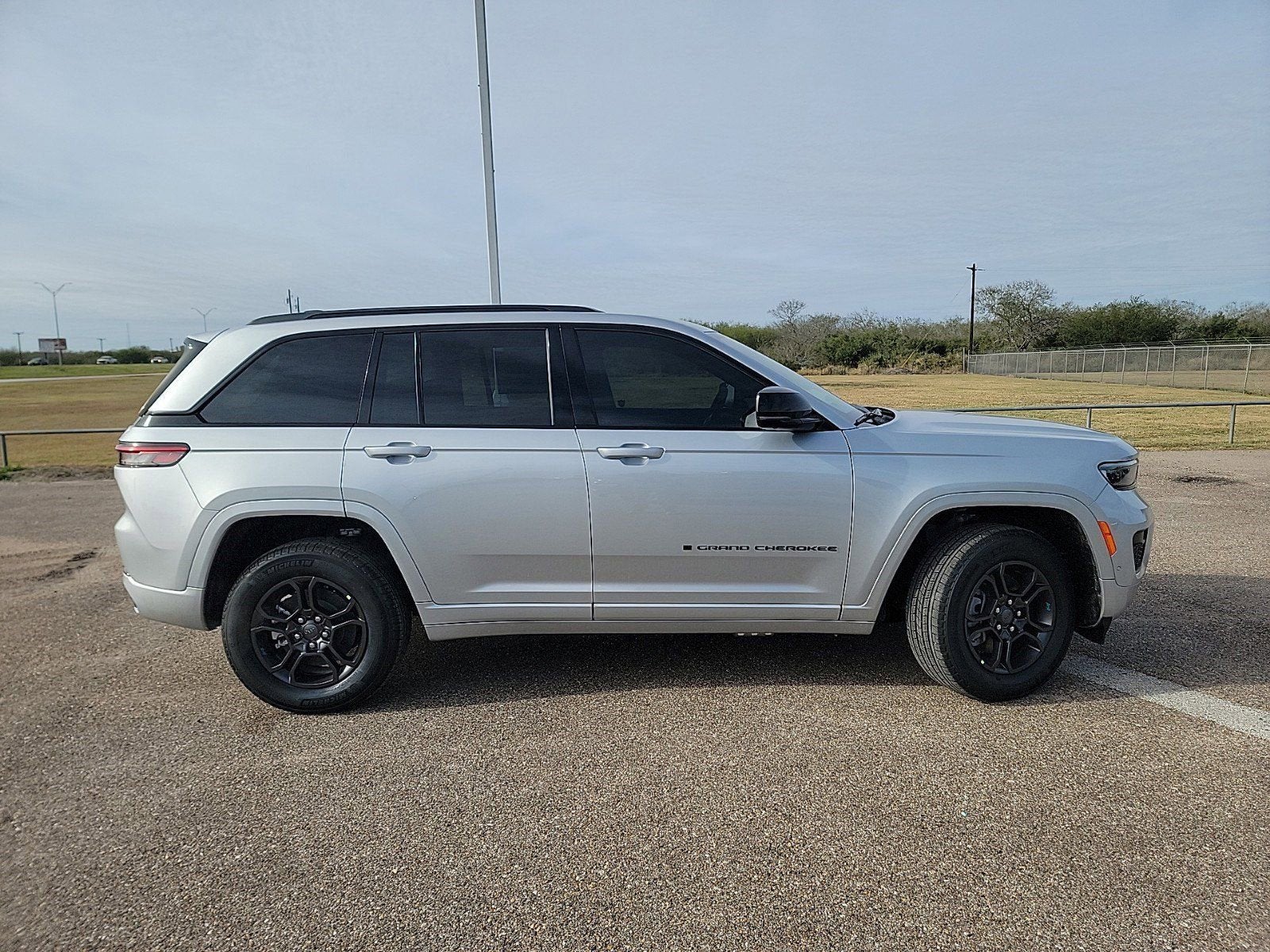 2025 Jeep Grand Cherokee 4xe Anniversary Edition