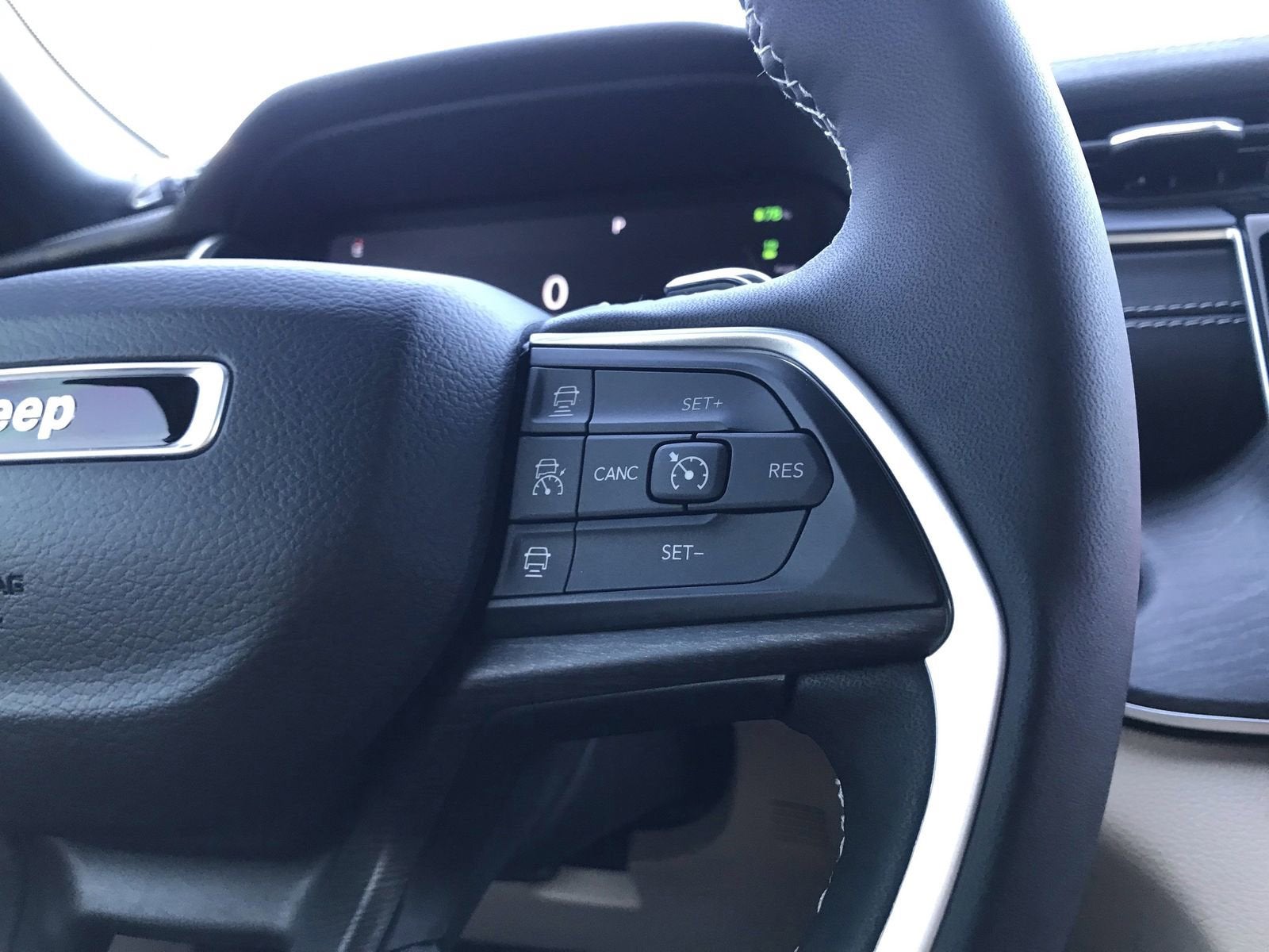 2025 Jeep Grand Cherokee 4xe 4DR 4WD