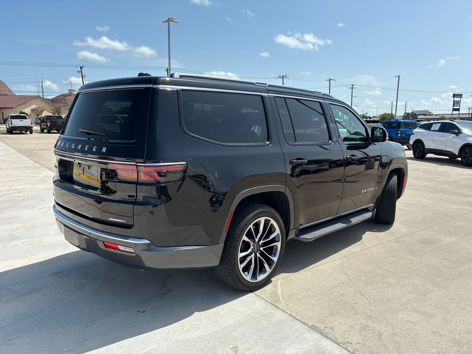 2022 Jeep Wagoneer Series II