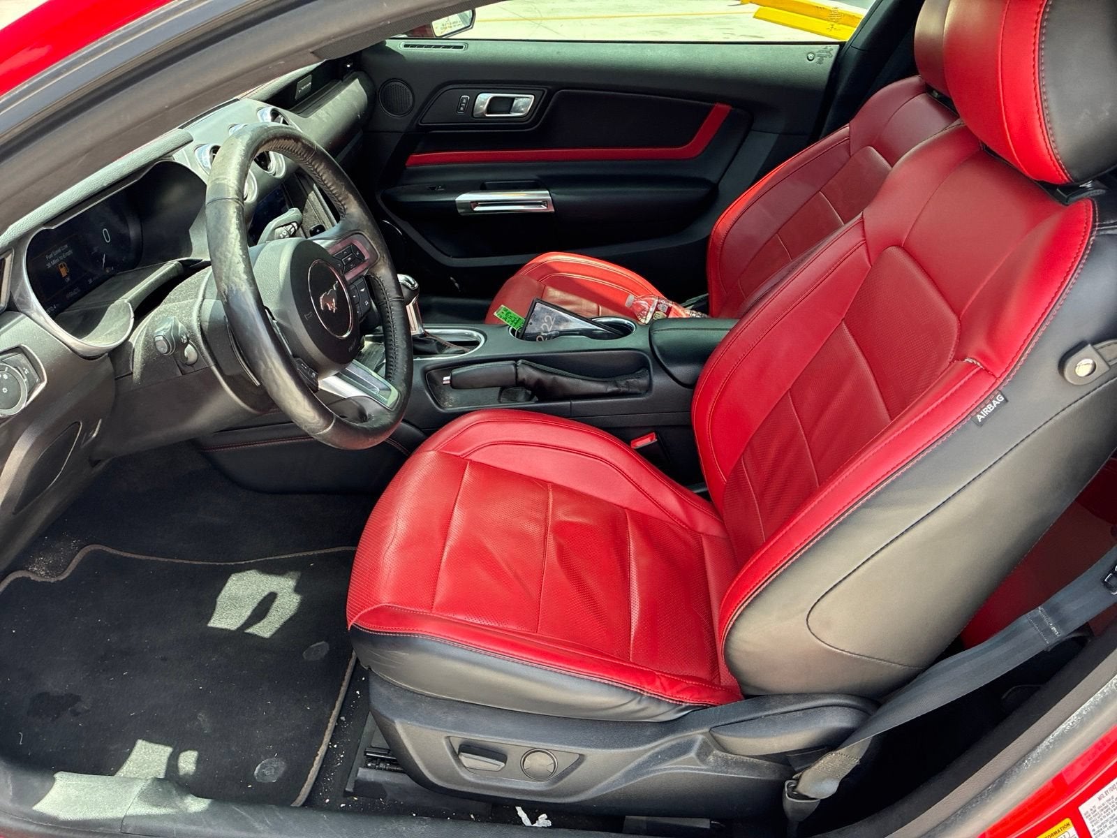2022 Ford Mustang EcoBoost