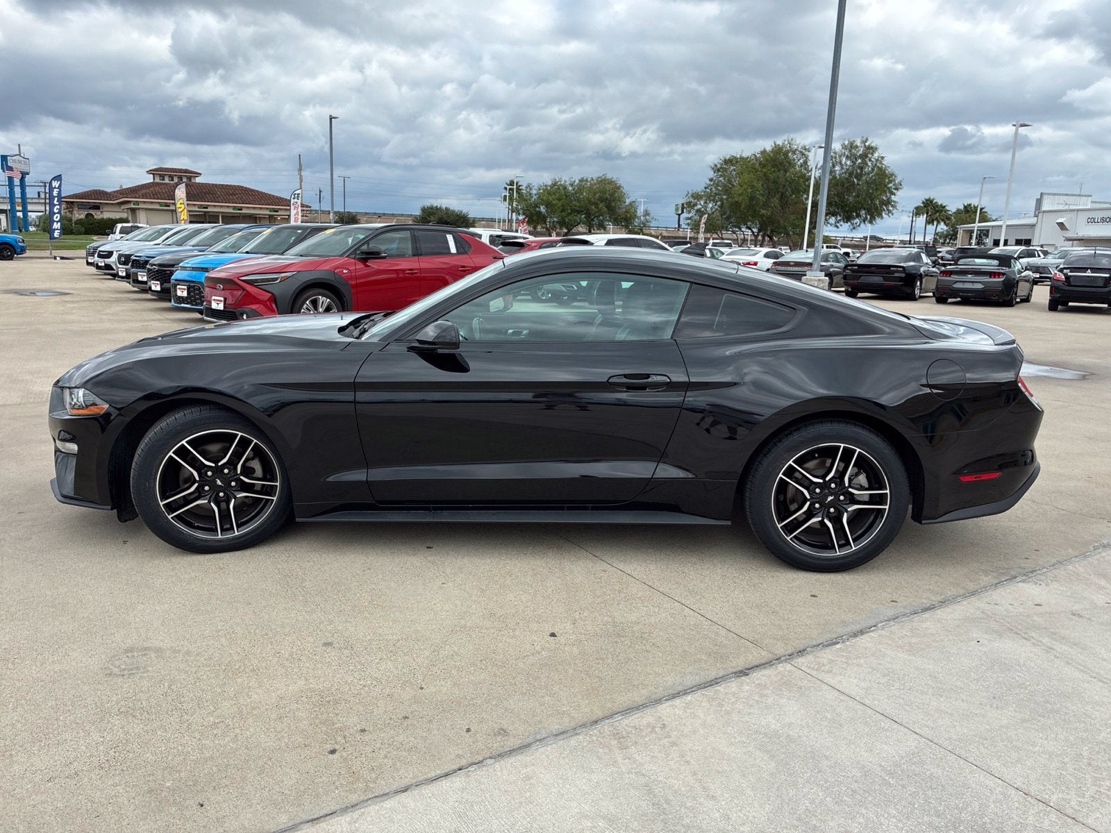 2023 Ford Mustang EcoBoost