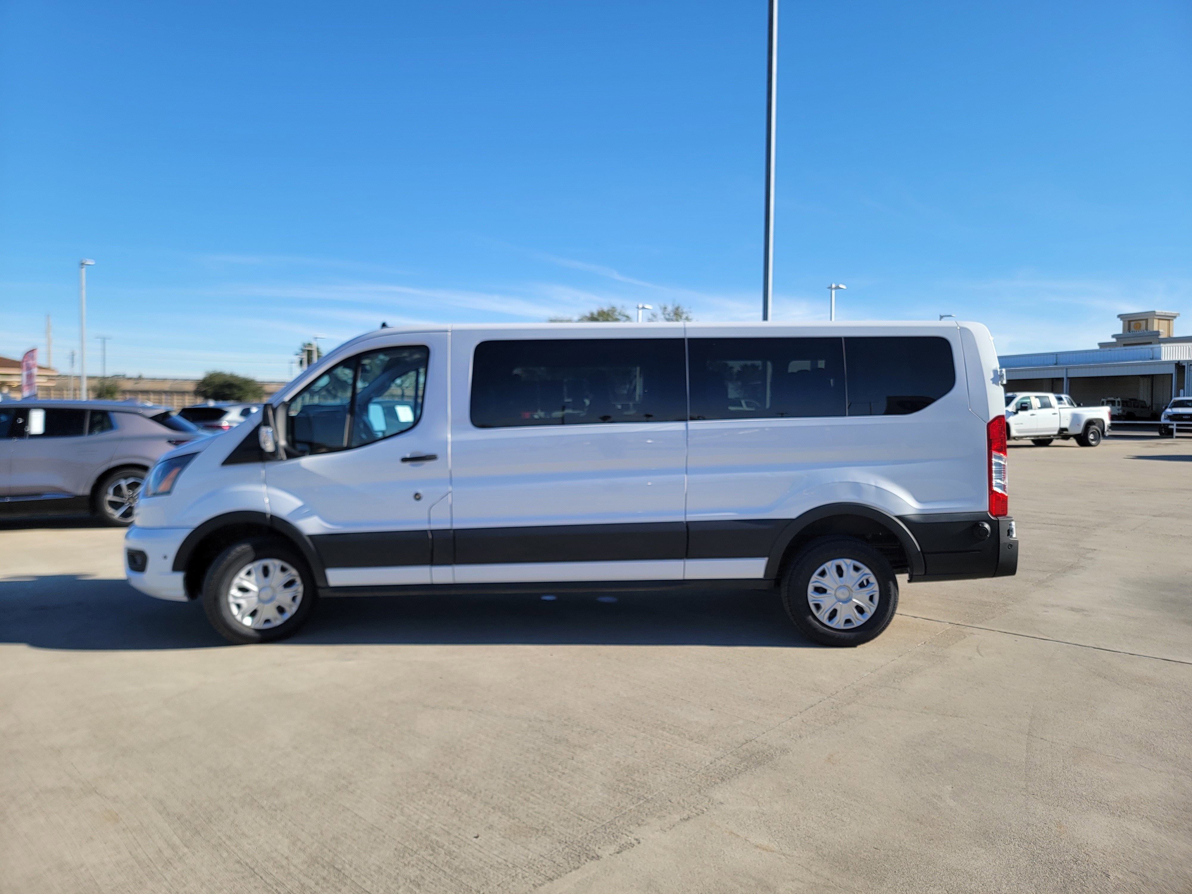 2024 Ford Transit Passenger Wagon XL