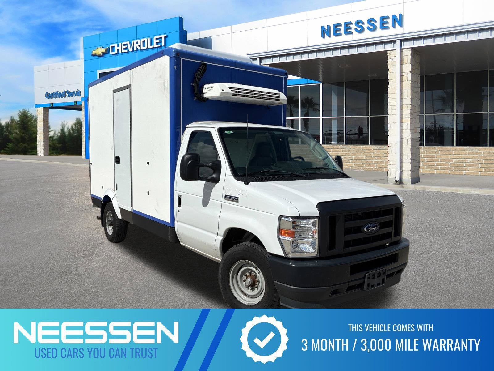 2023 Ford E-Series Cutaway Base