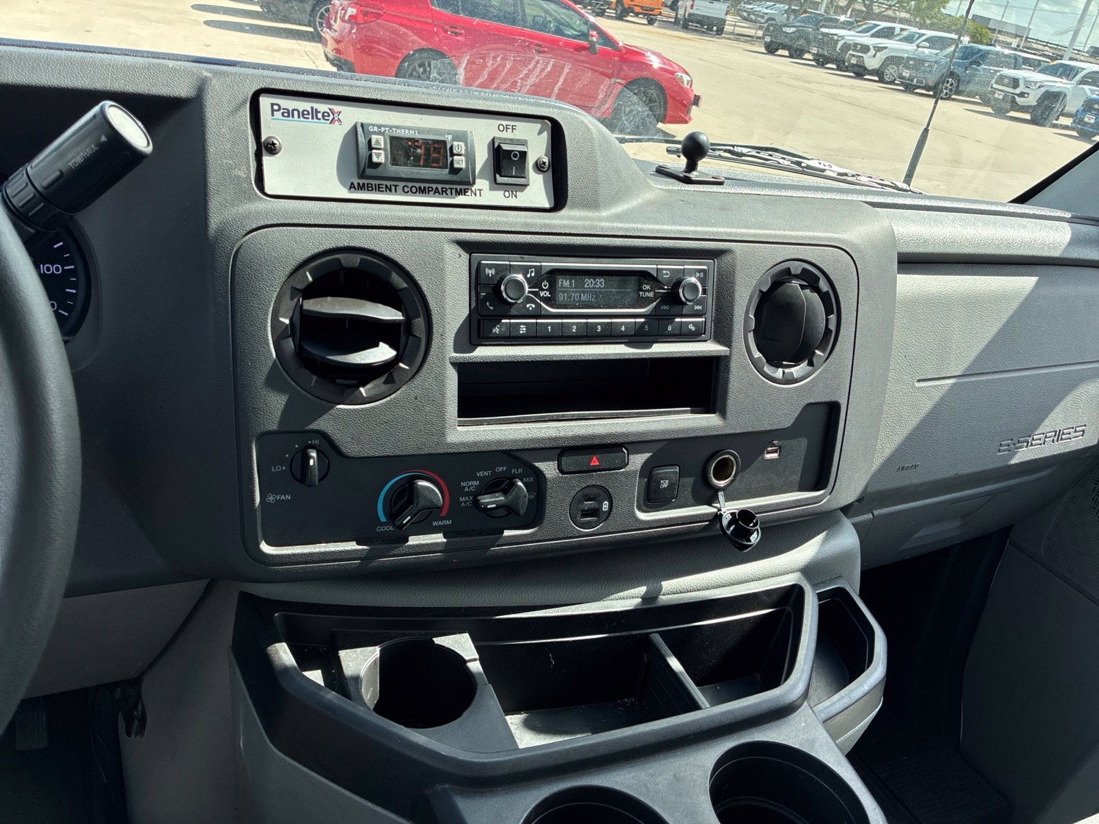 2023 Ford E-Series Cutaway Base