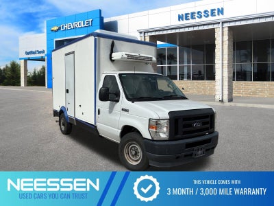 2023 Ford E-Series Cutaway Base
