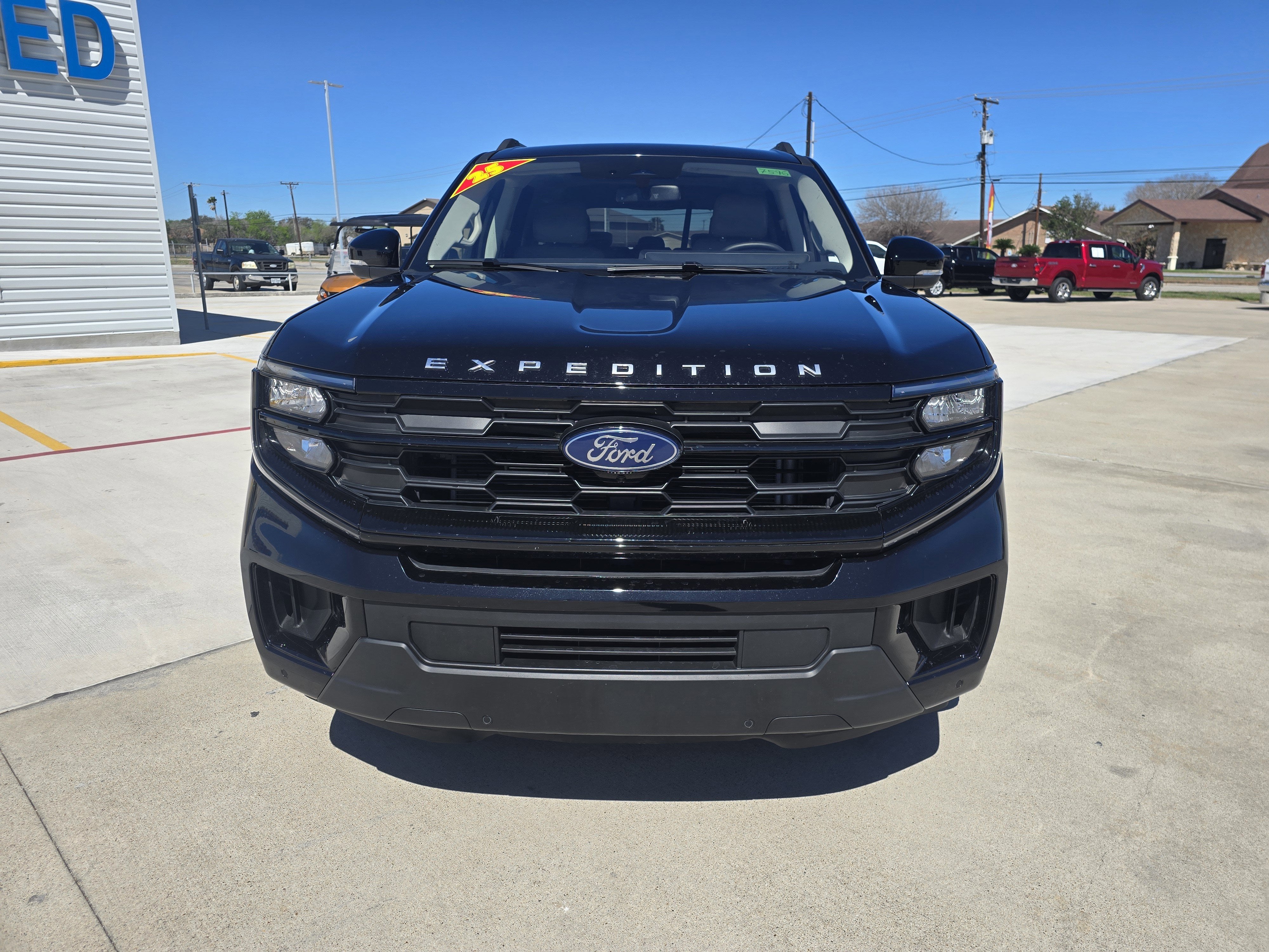 2025 Ford Expedition Active