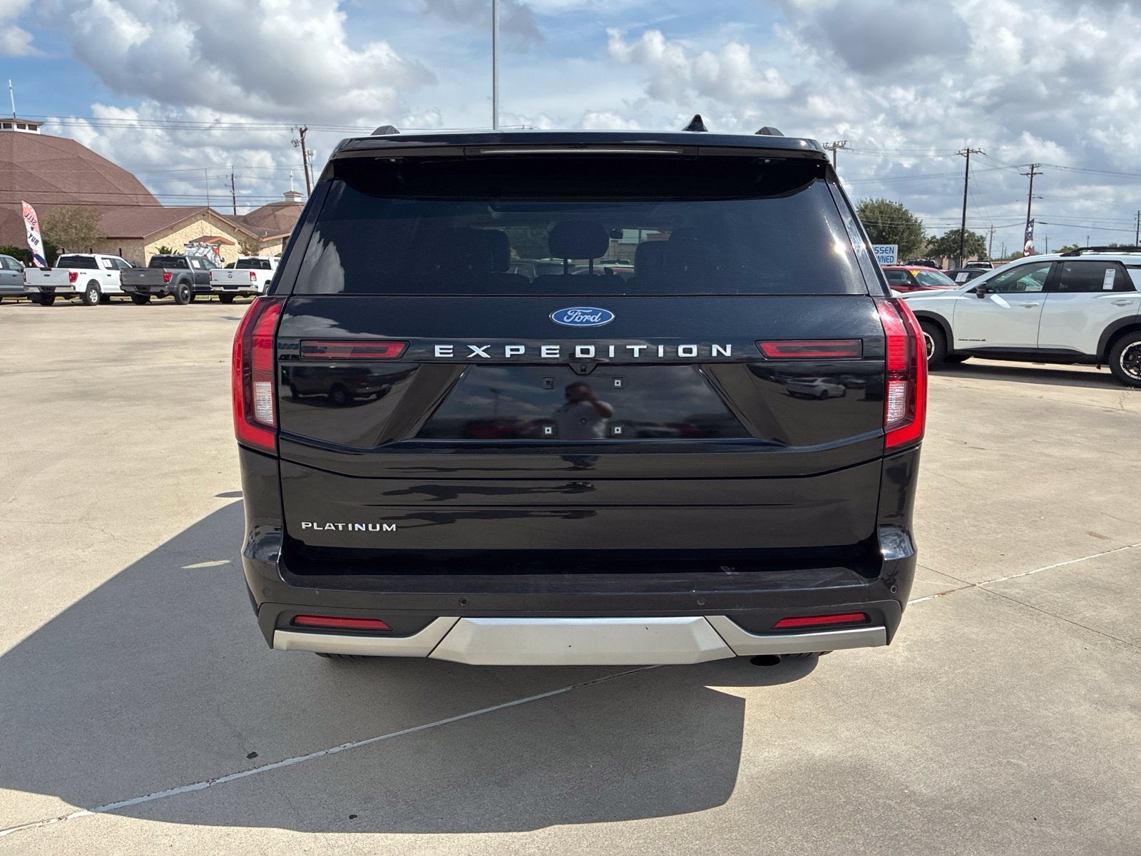 2025 Ford Expedition Platinum