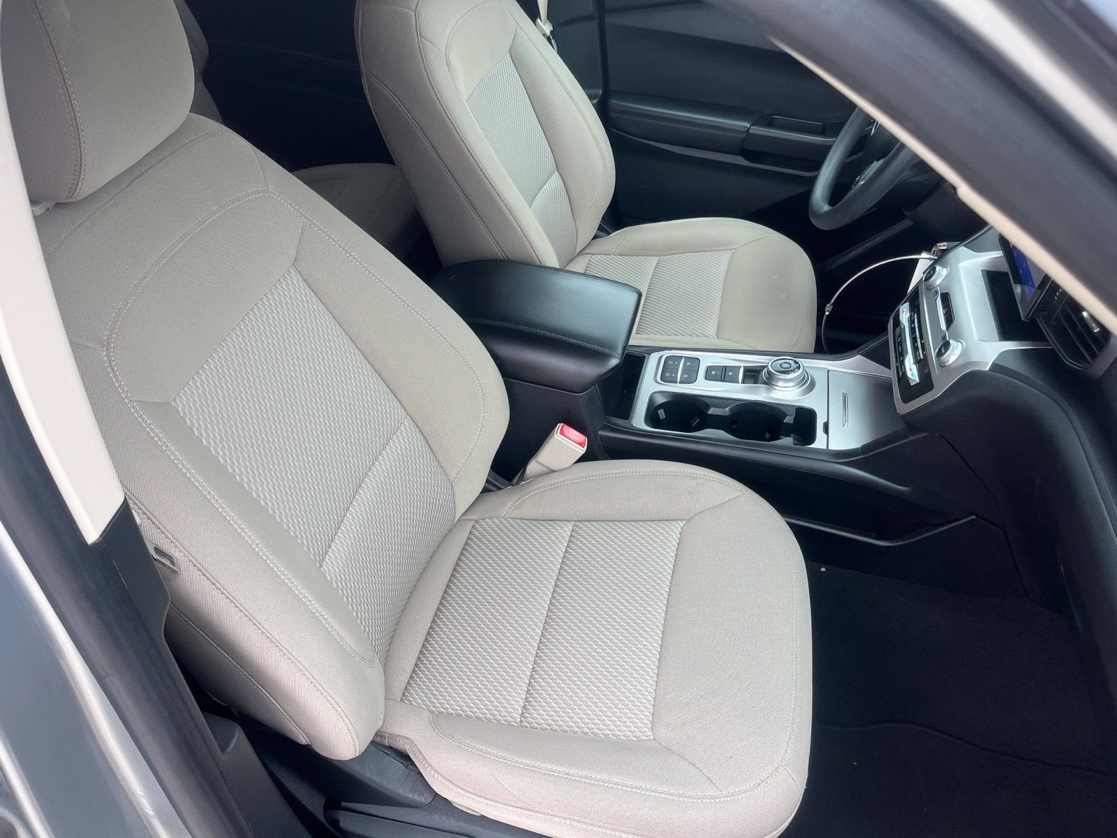 2021 Ford Explorer Base