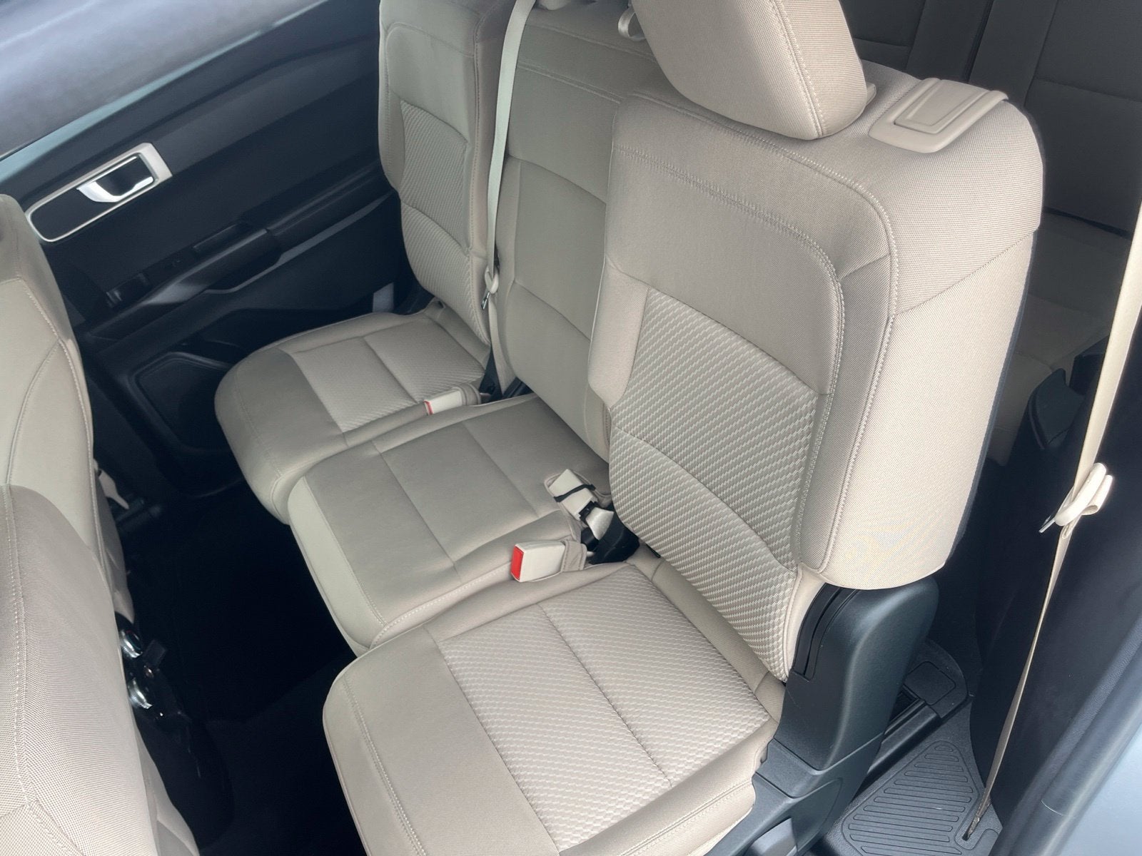 2021 Ford Explorer Base