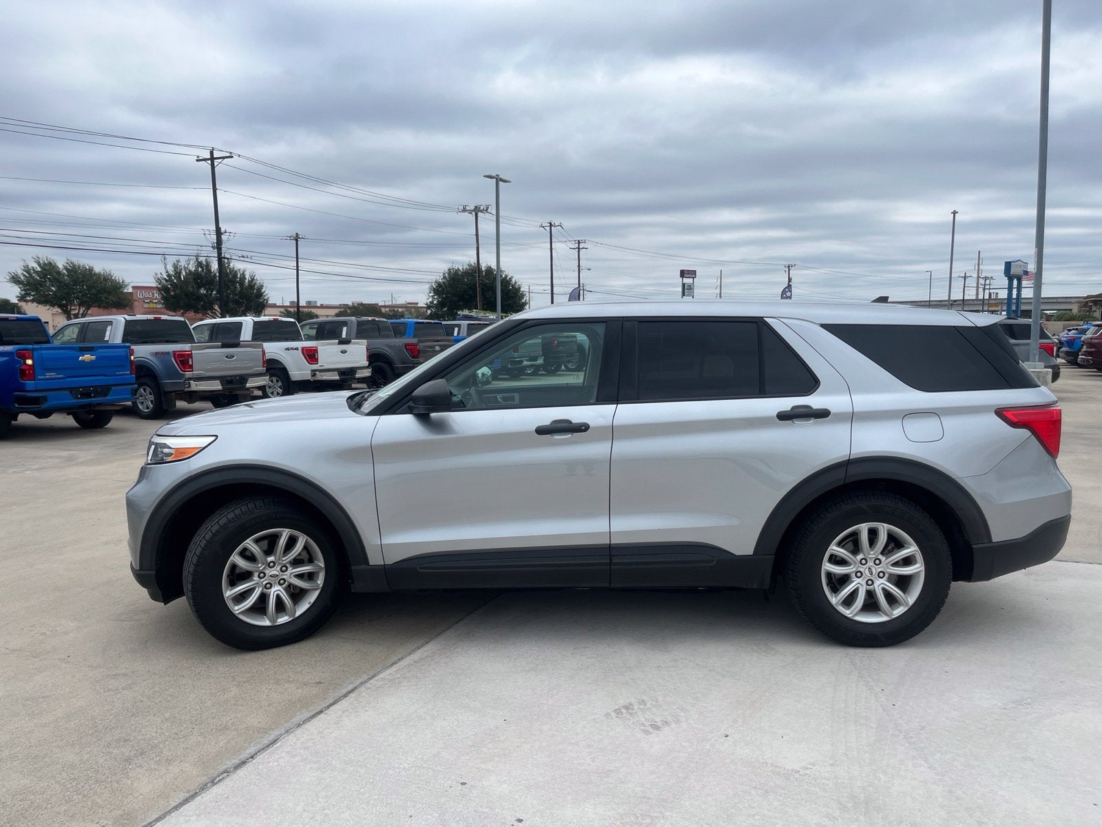 2021 Ford Explorer Base