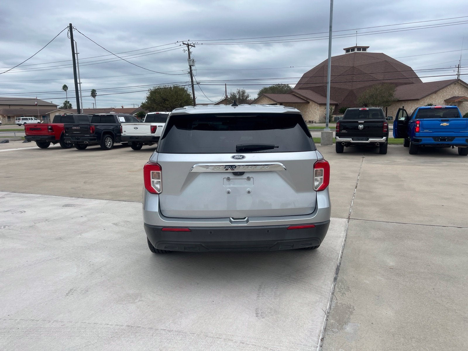 2021 Ford Explorer Base