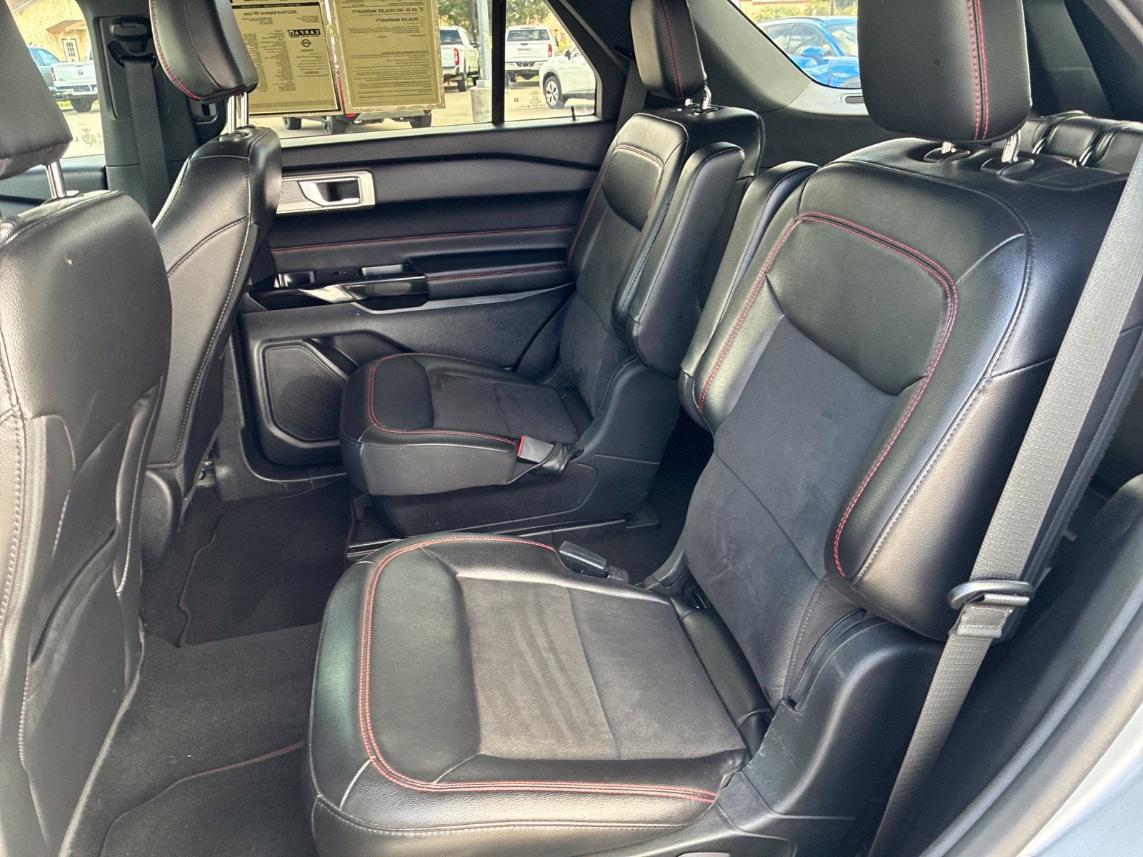 2022 Ford Explorer ST-Line