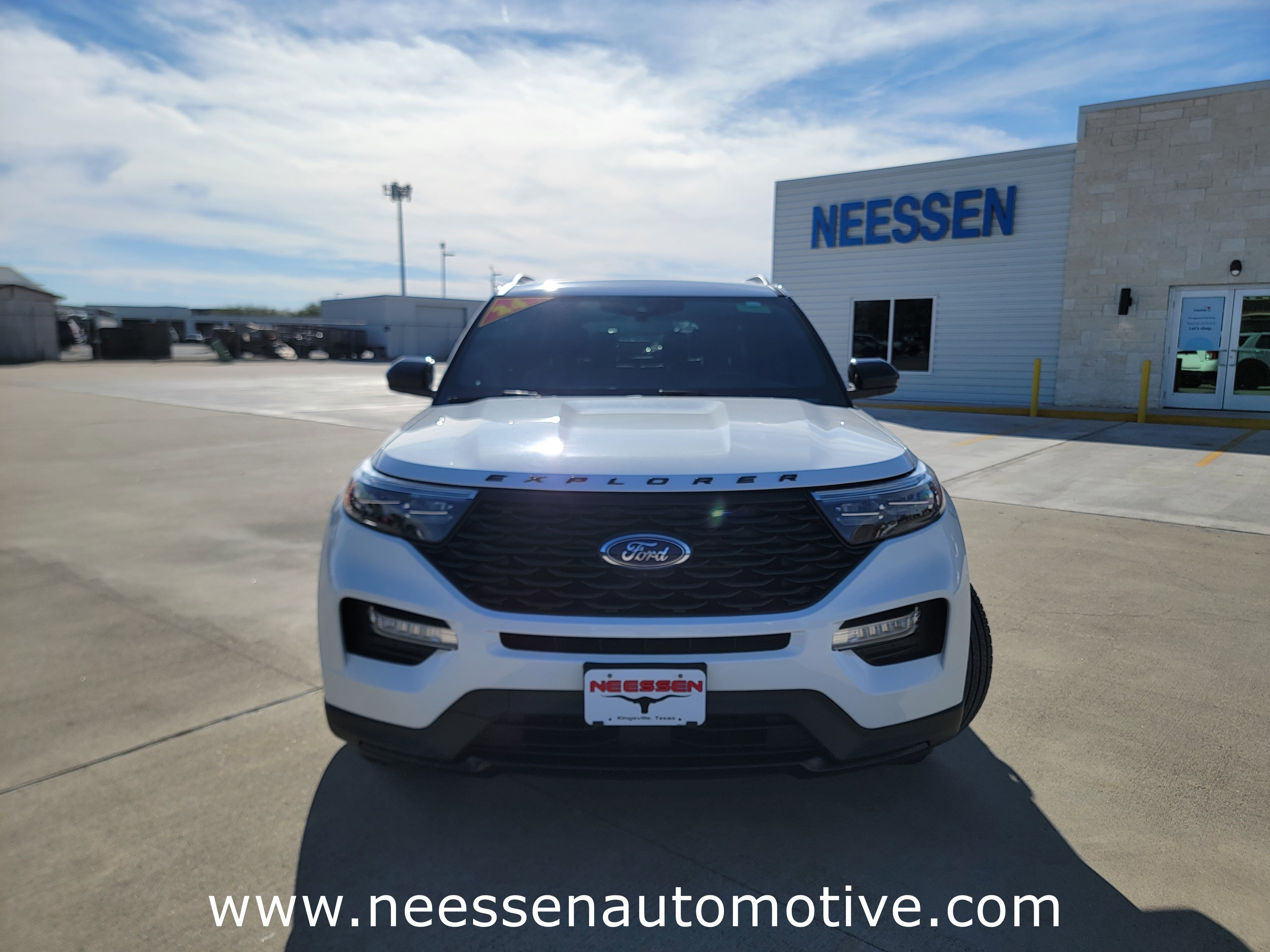 2024 Ford Explorer ST-Line