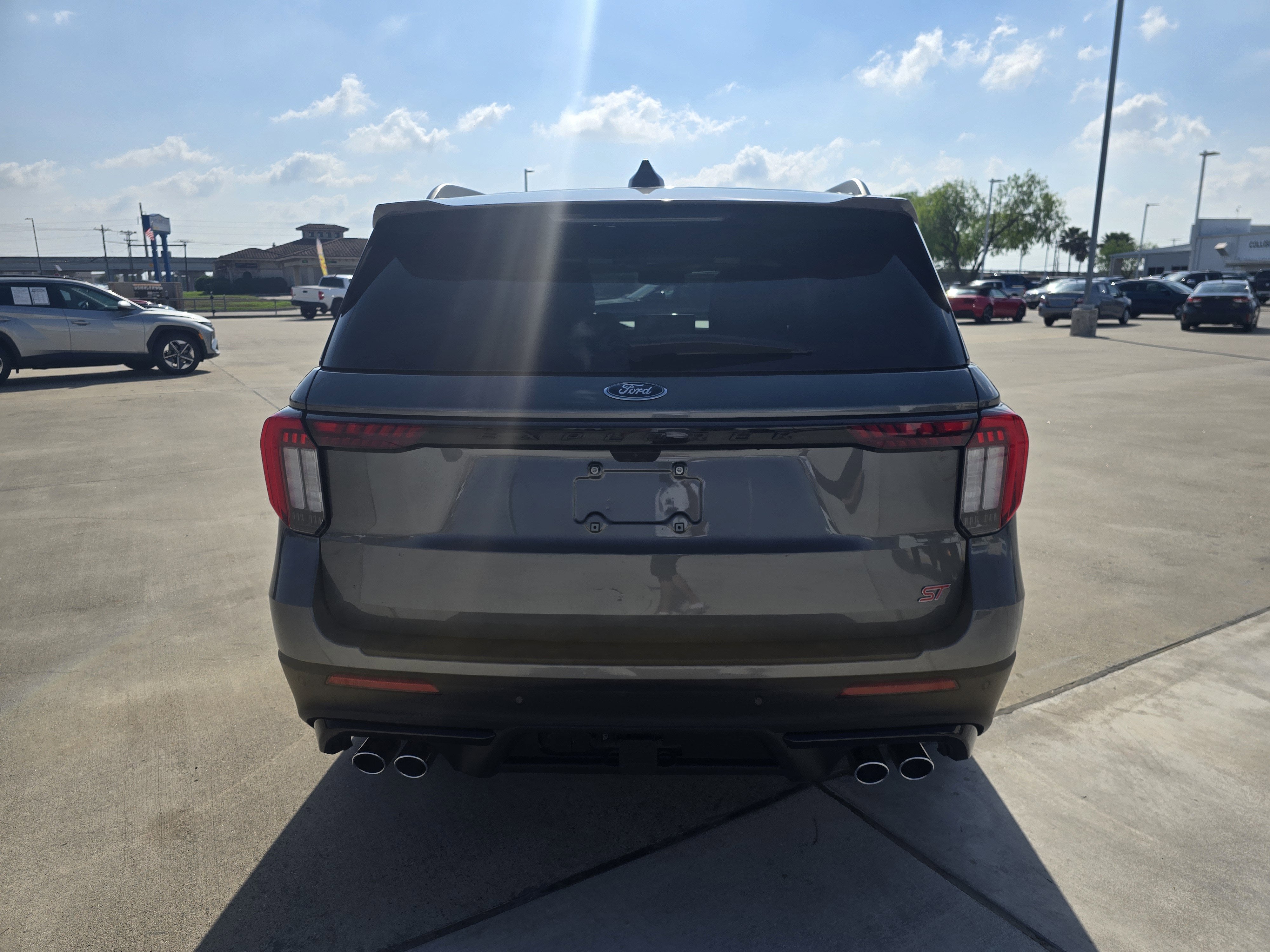 2025 Ford Explorer ST