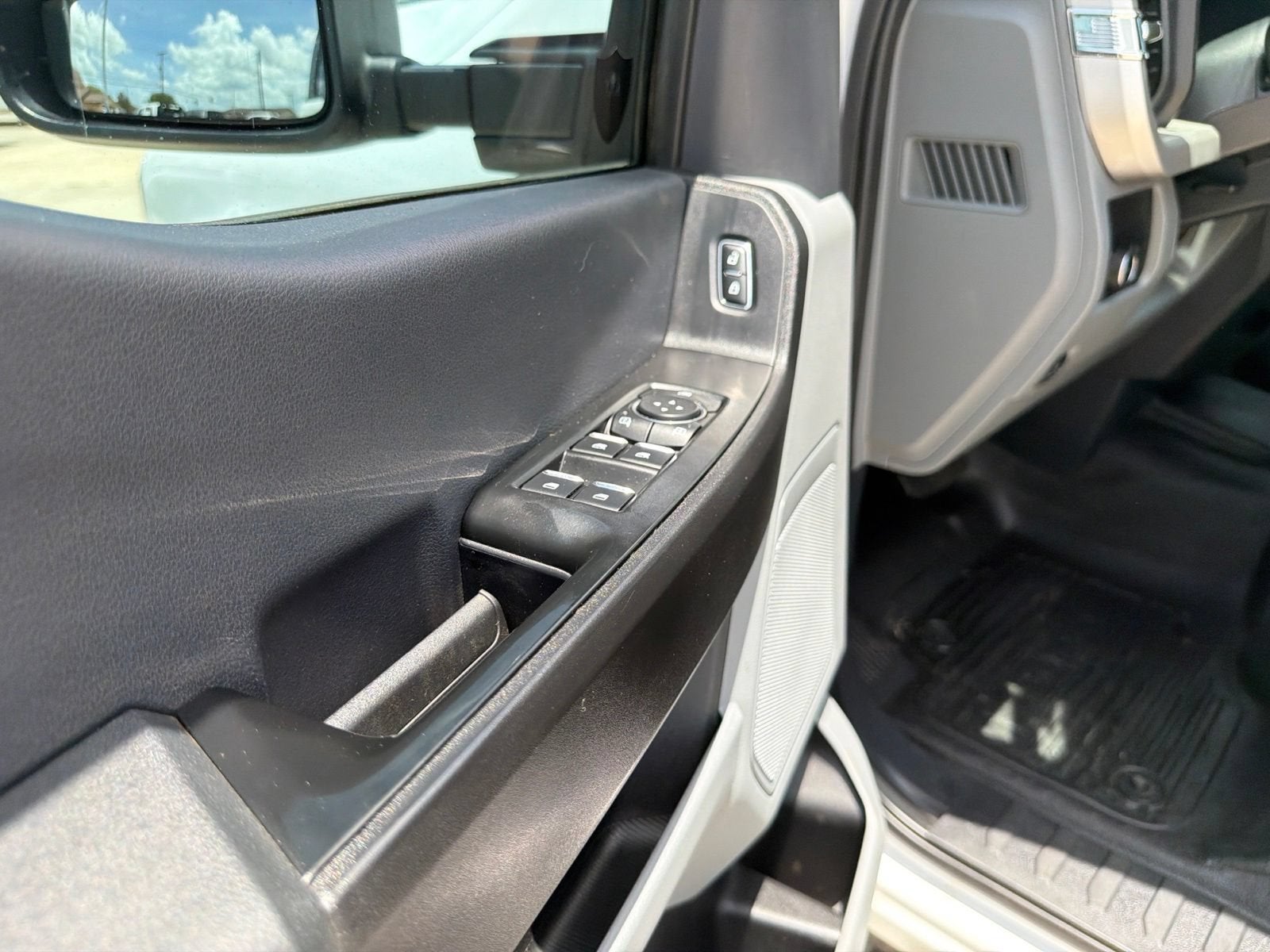 2024 Ford Super Duty F-350 SRW XL