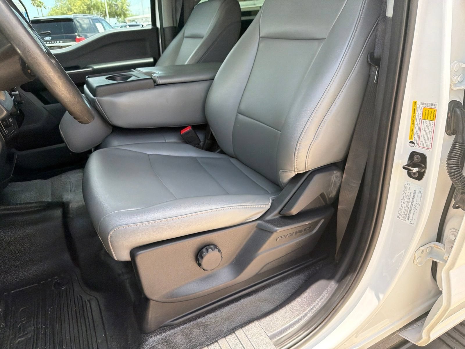 2024 Ford Super Duty F-350 SRW XL