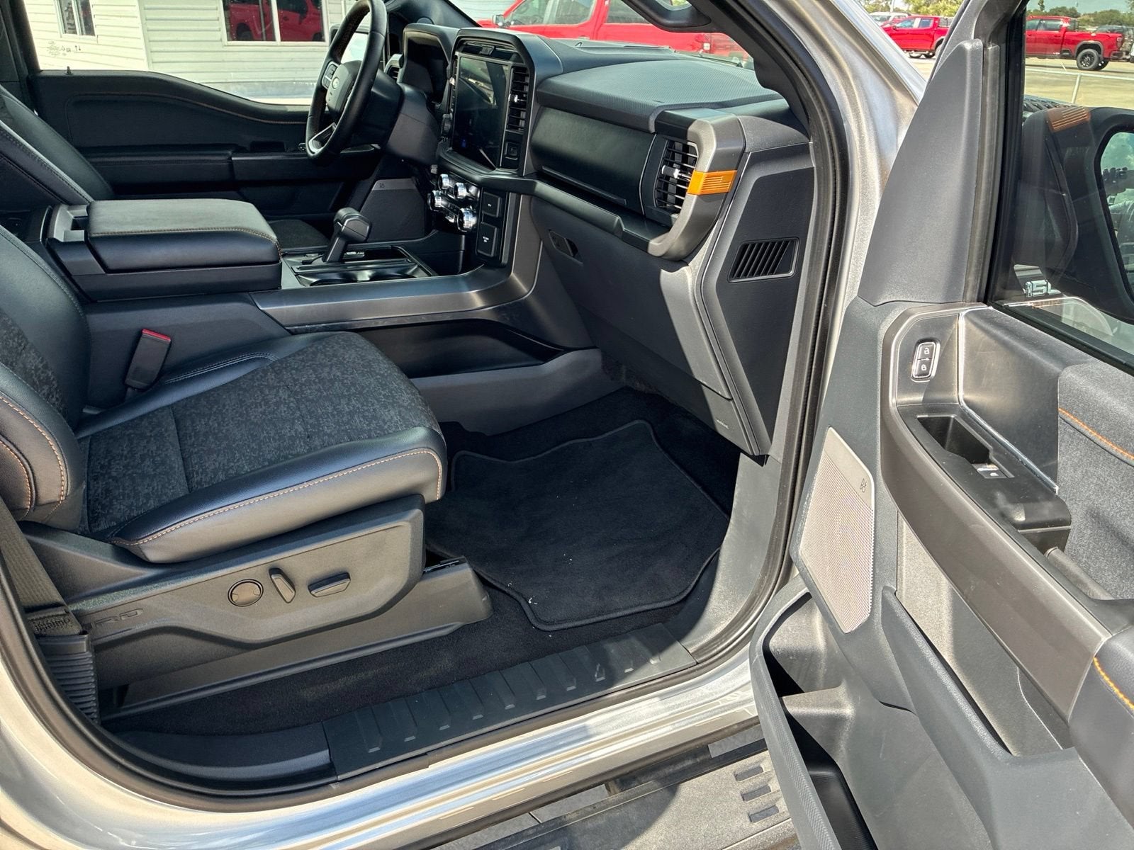2025 Ford F-150 Tremor - Photo 13
