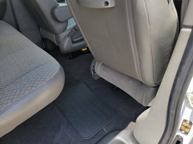 2025 Chevrolet Express Passenger 1LT