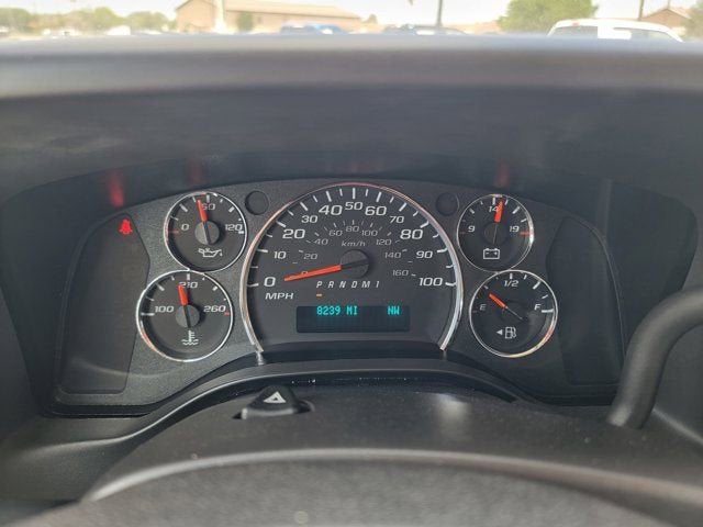2025 Chevrolet Express Passenger 1LT