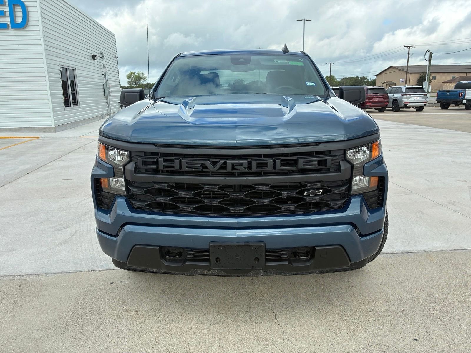 2024 Chevrolet Silverado 1500 Custom