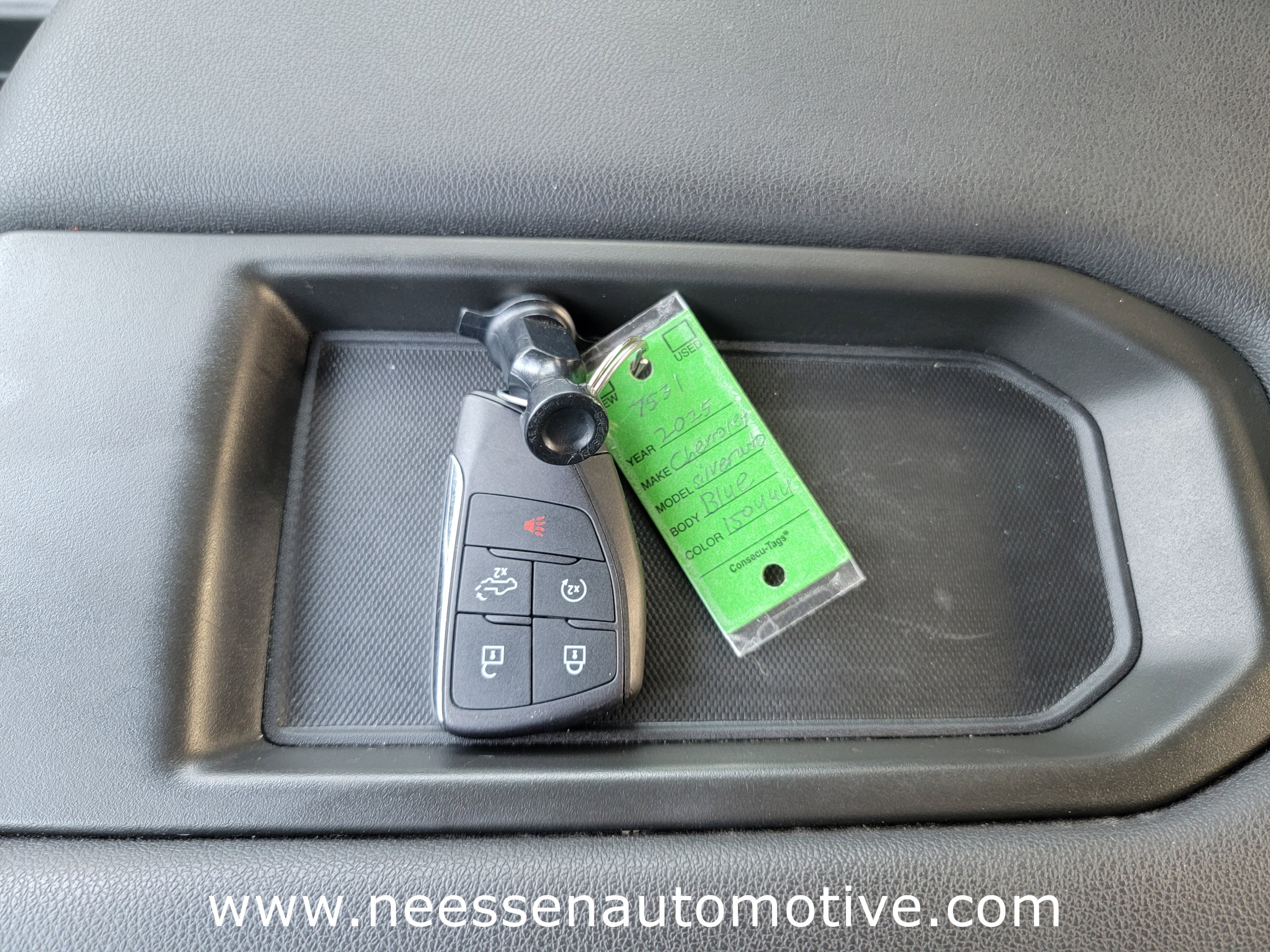 2025 Chevrolet Silverado 1500 LT