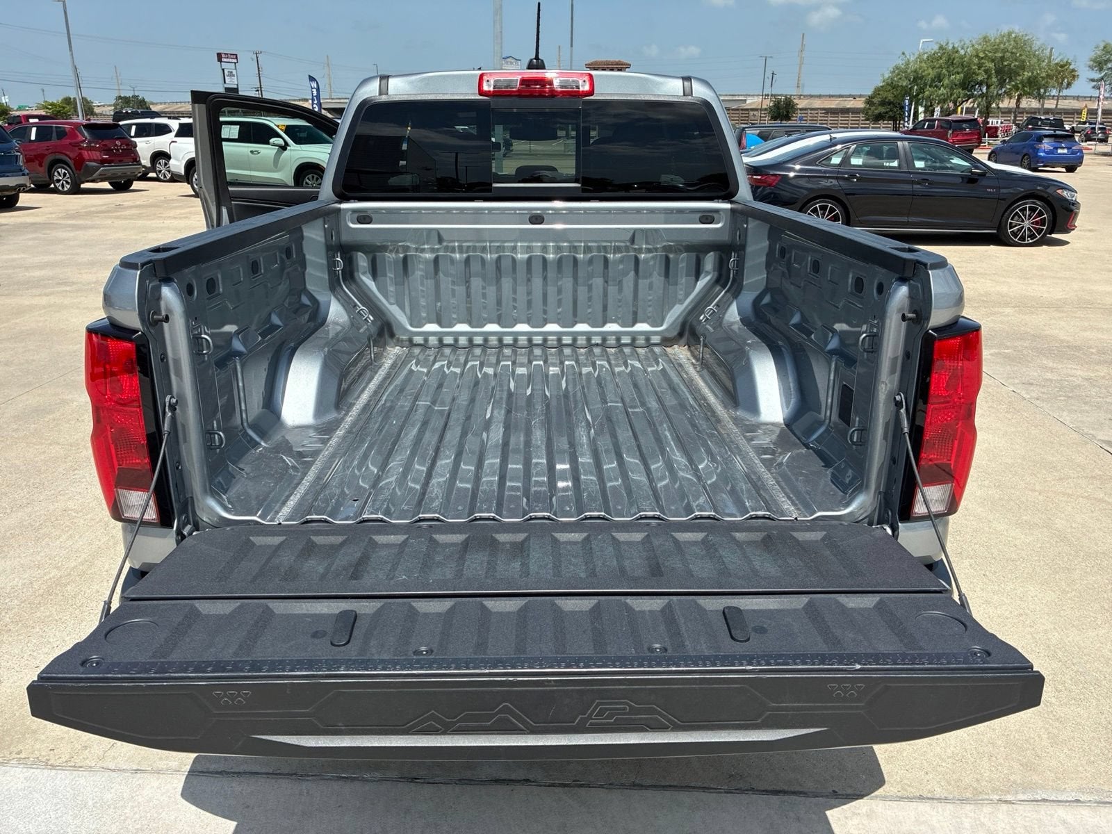 2025 Chevrolet Colorado WT/LT