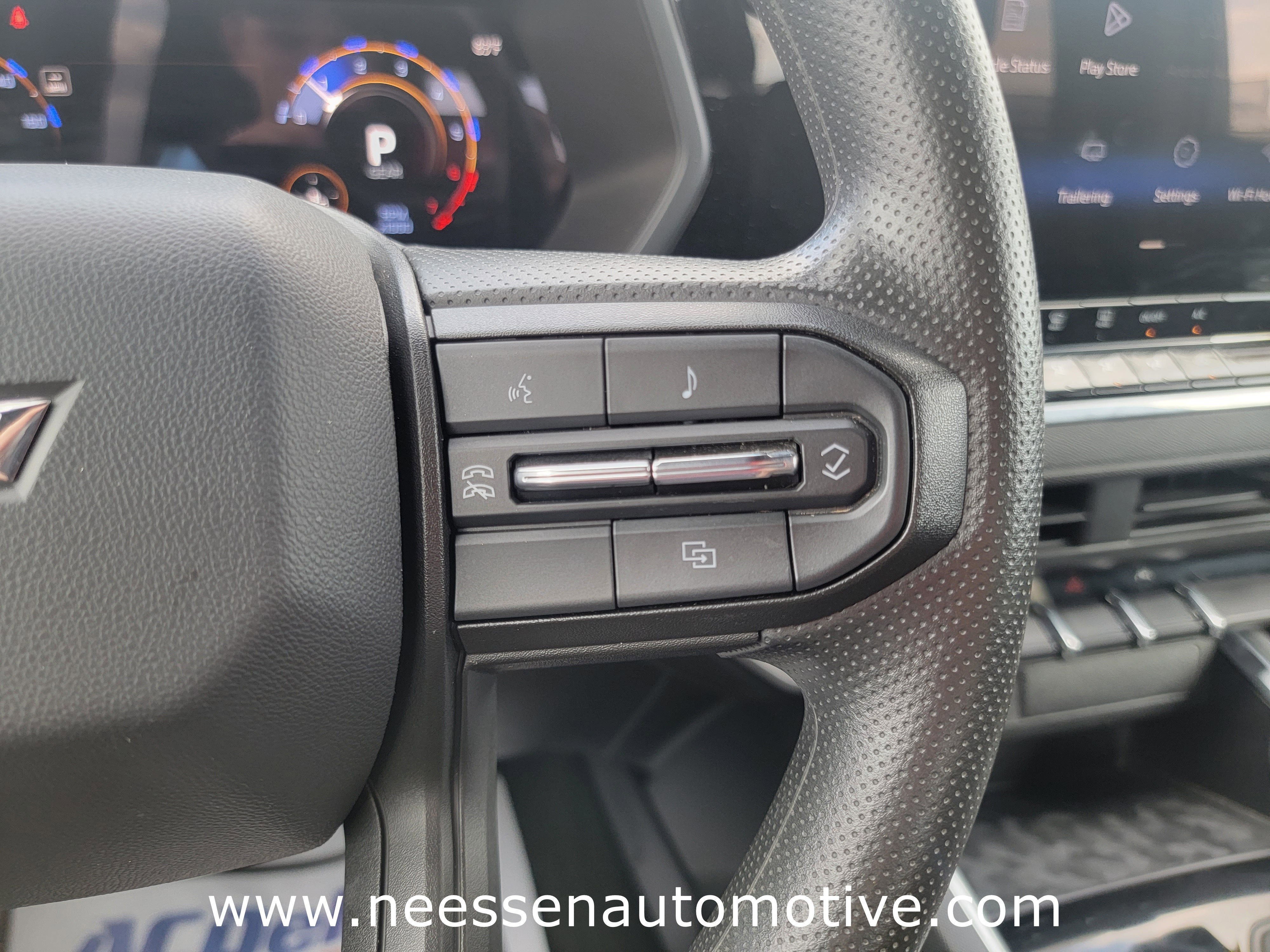 2025 Chevrolet Colorado WT/LT