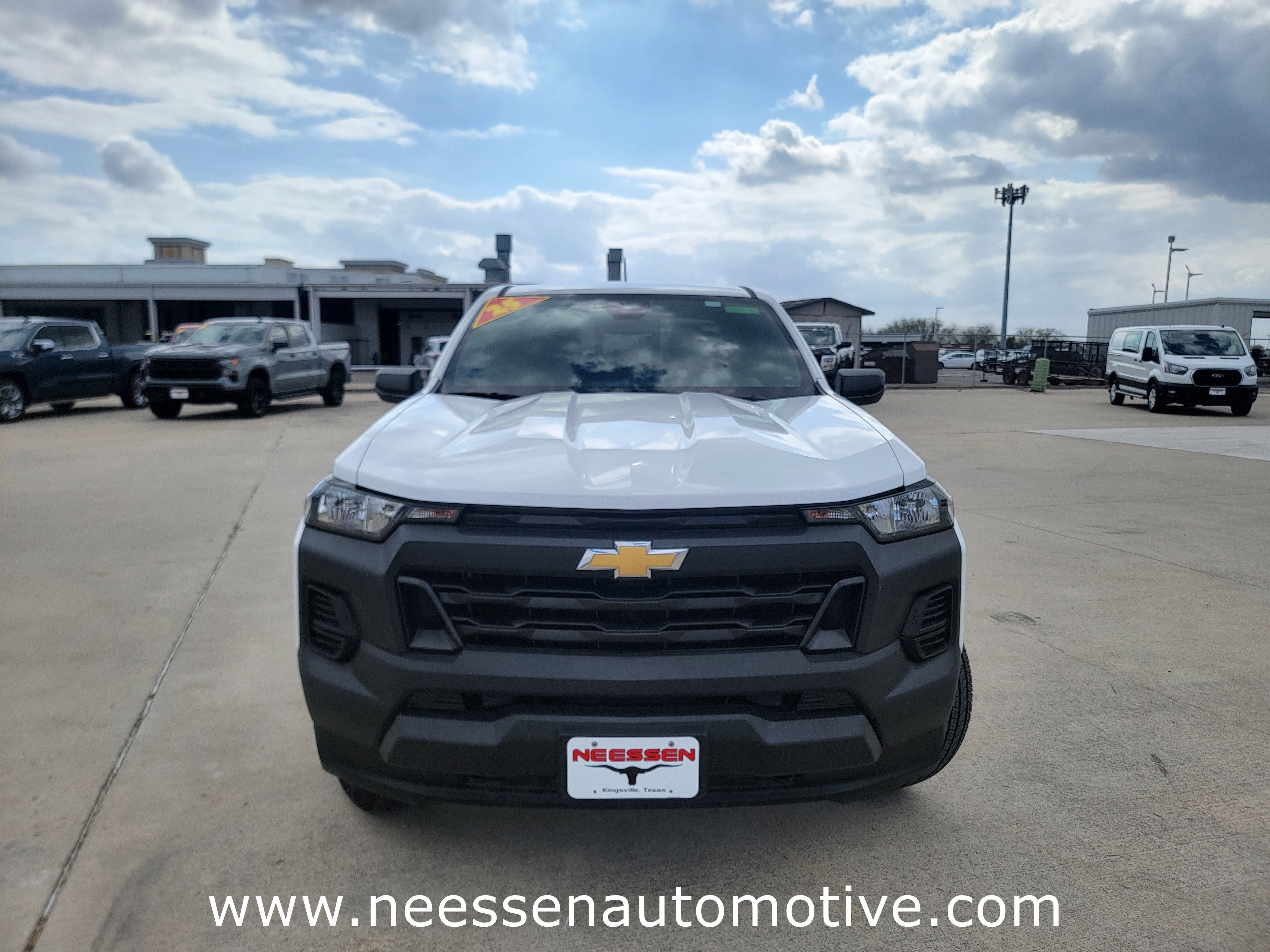 2025 Chevrolet Colorado WT/LT