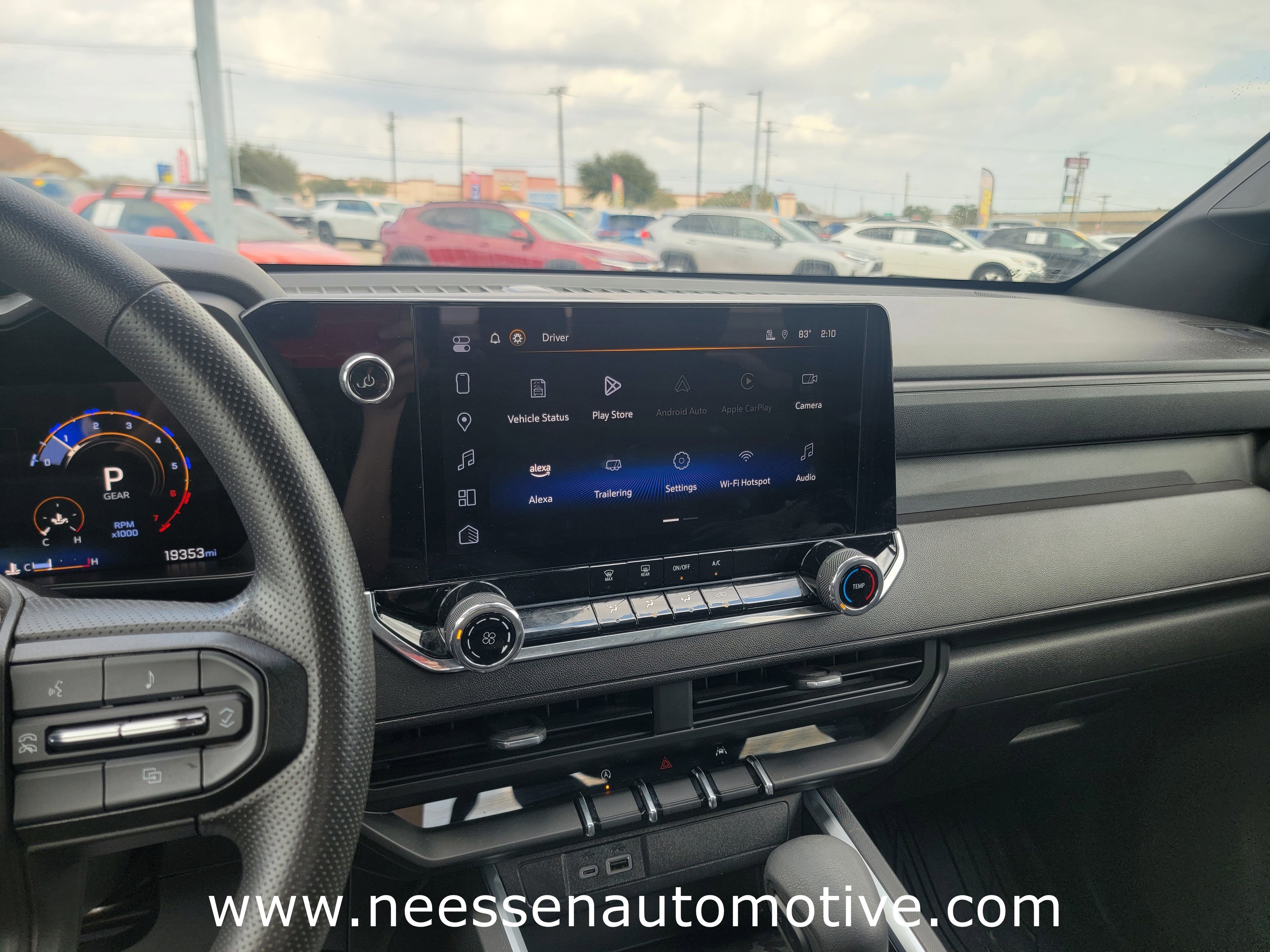 2025 Chevrolet Colorado WT/LT