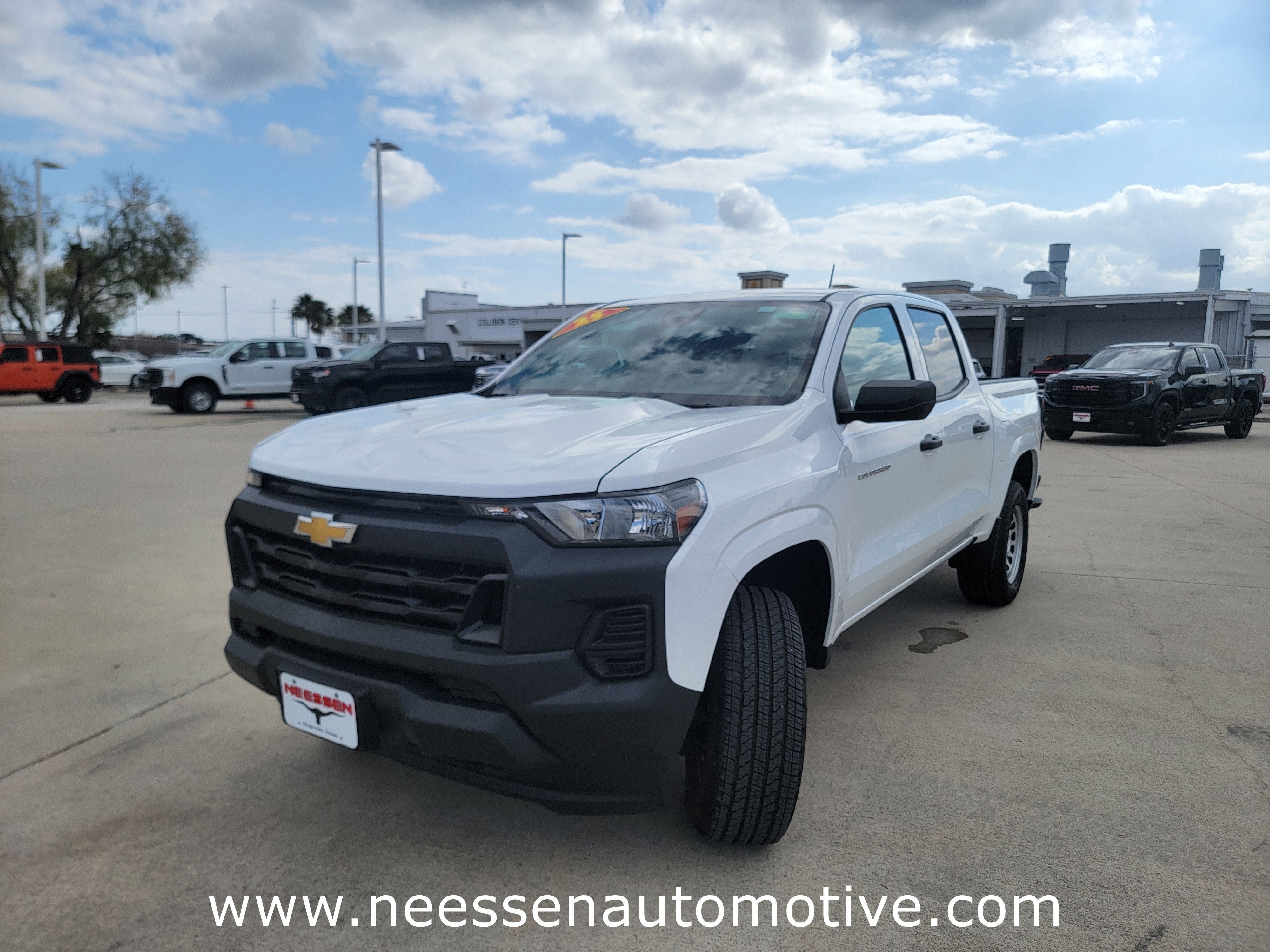 2025 Chevrolet Colorado WT/LT