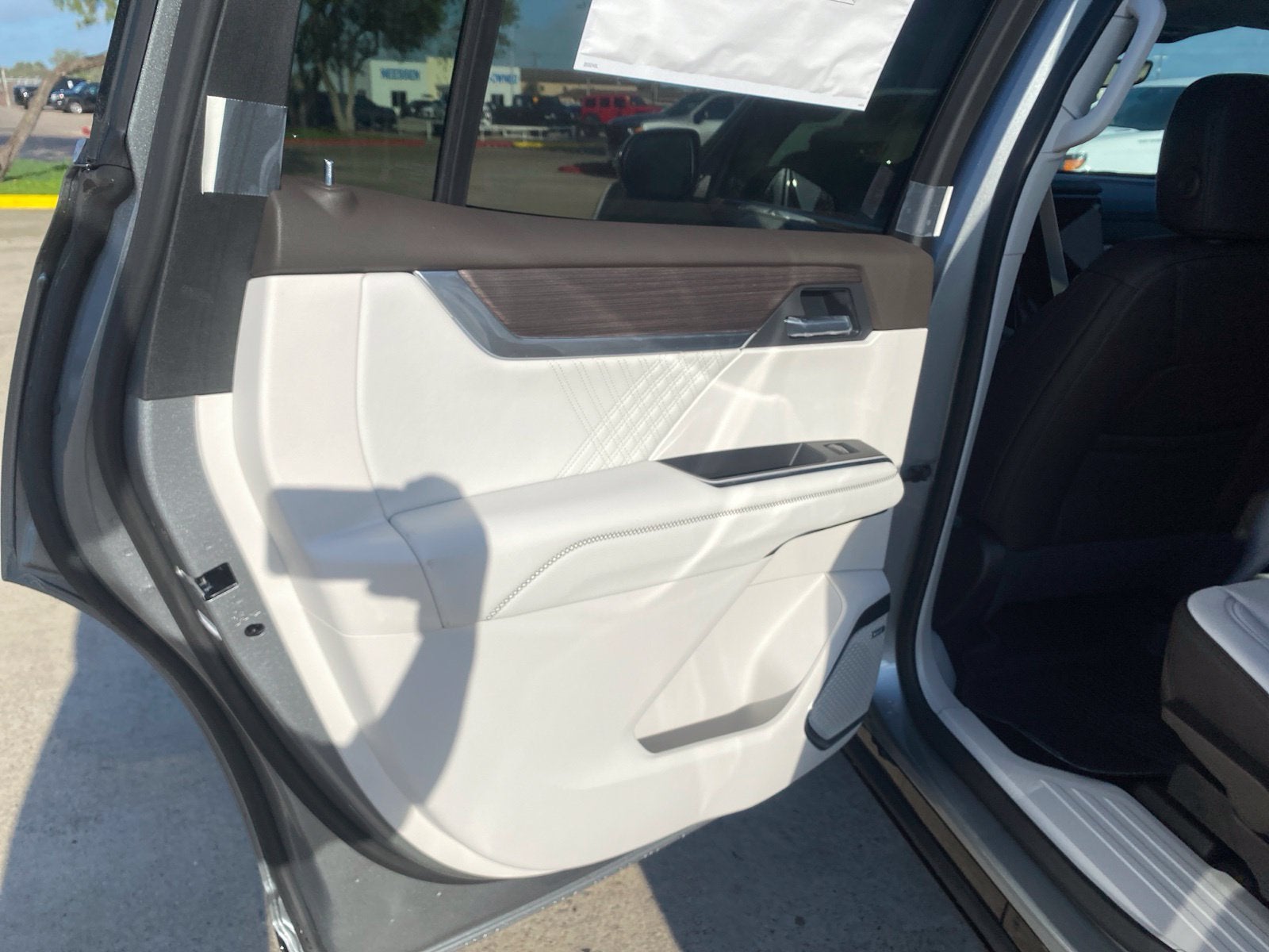 2027 GMC Acadia Denali