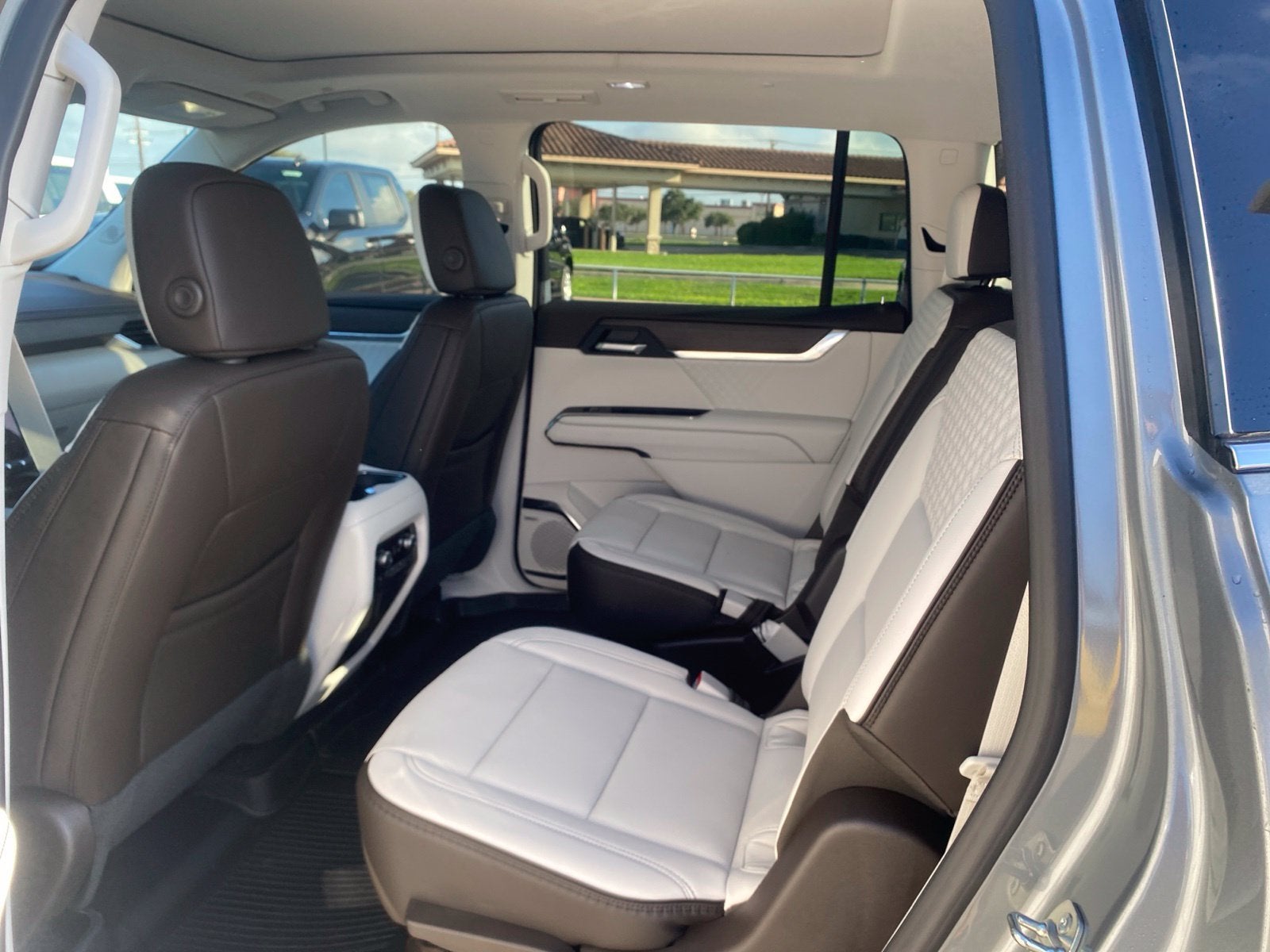 2027 GMC Acadia Denali