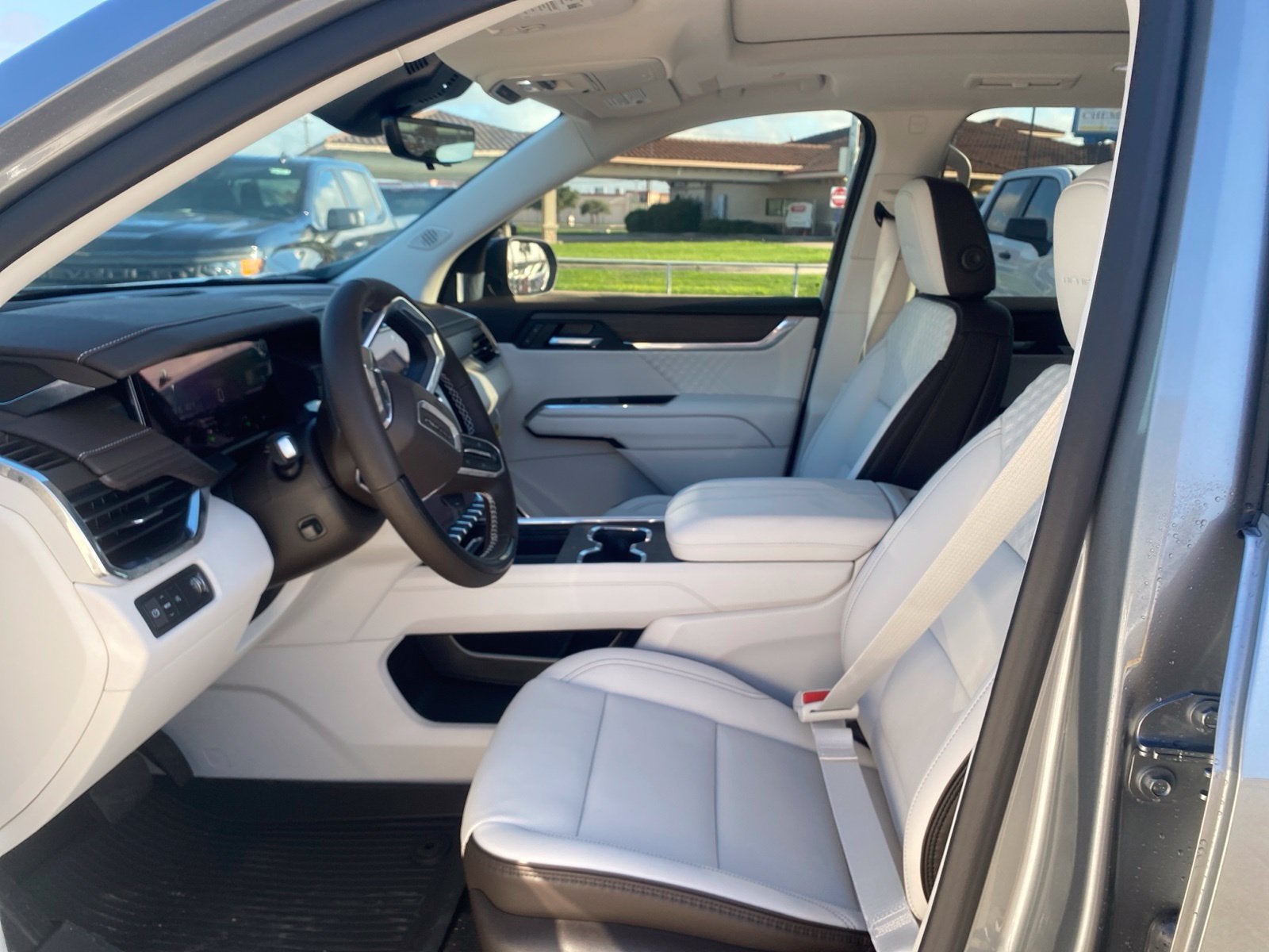 2027 GMC Acadia Denali