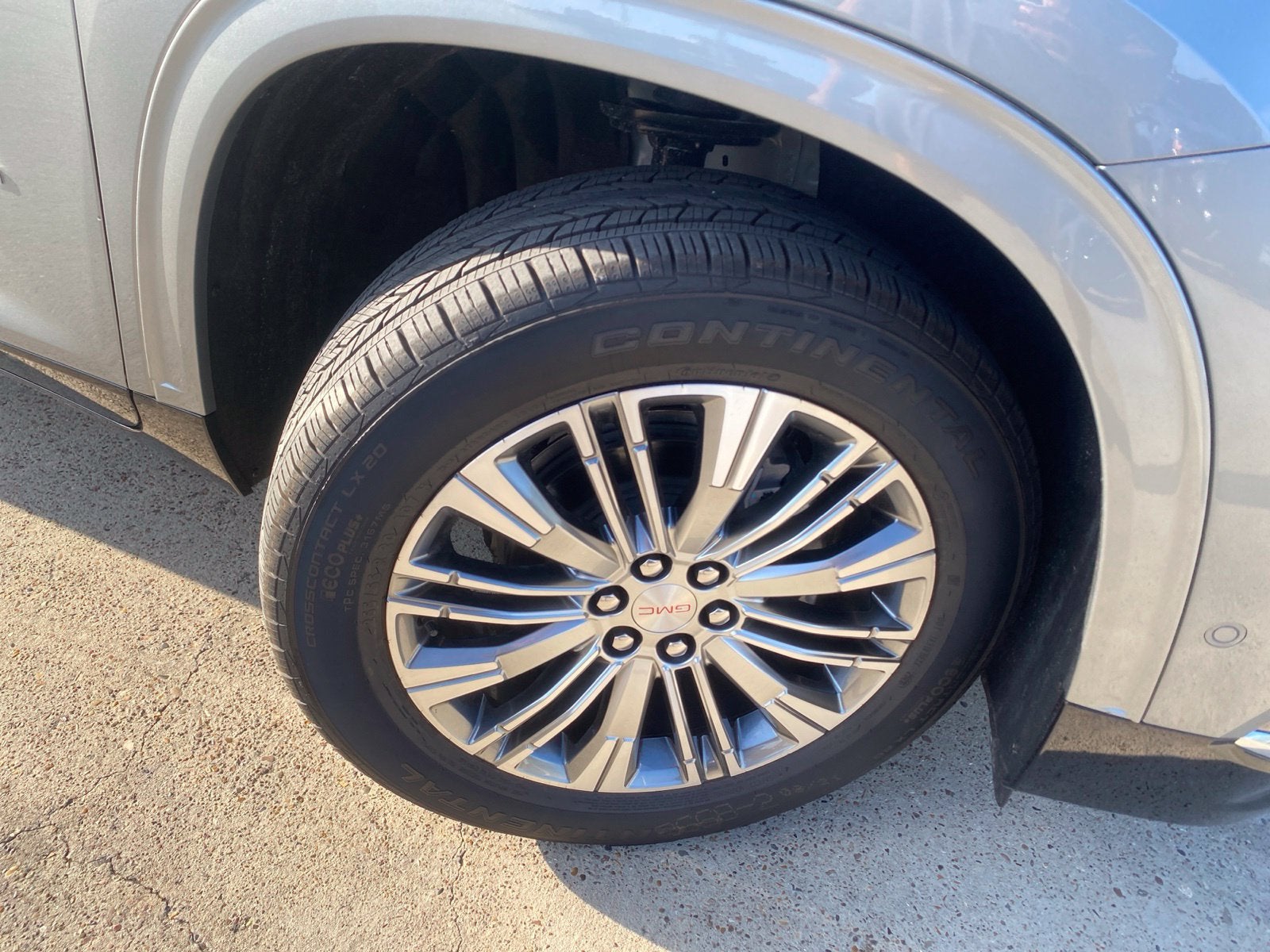 2027 GMC Acadia Denali