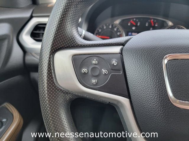 2022 GMC Acadia SLE