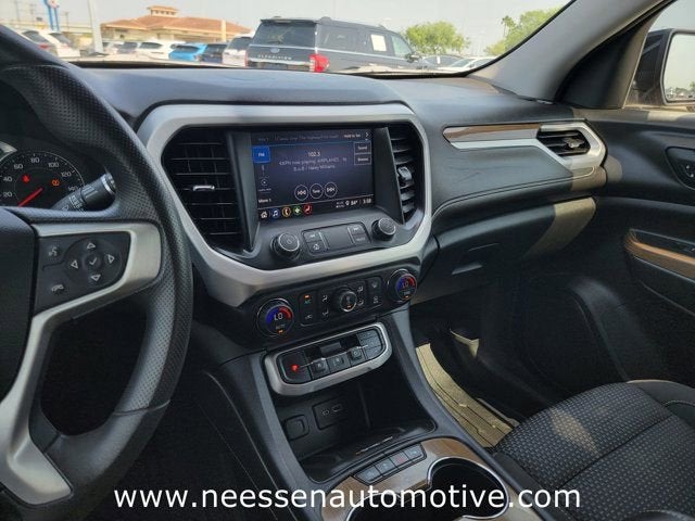 2022 GMC Acadia SLE
