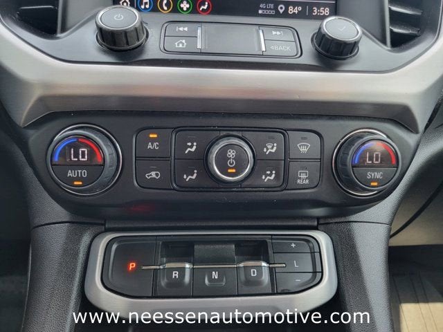 2022 GMC Acadia SLE