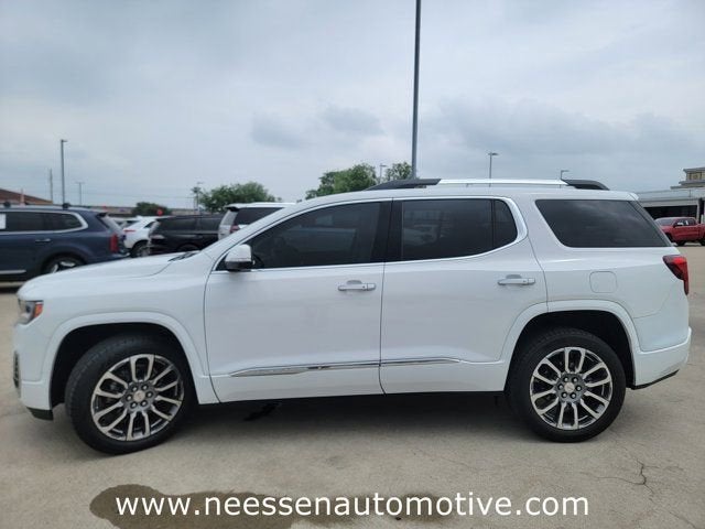 2023 GMC Acadia Denali