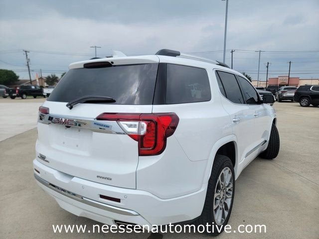2023 GMC Acadia Denali