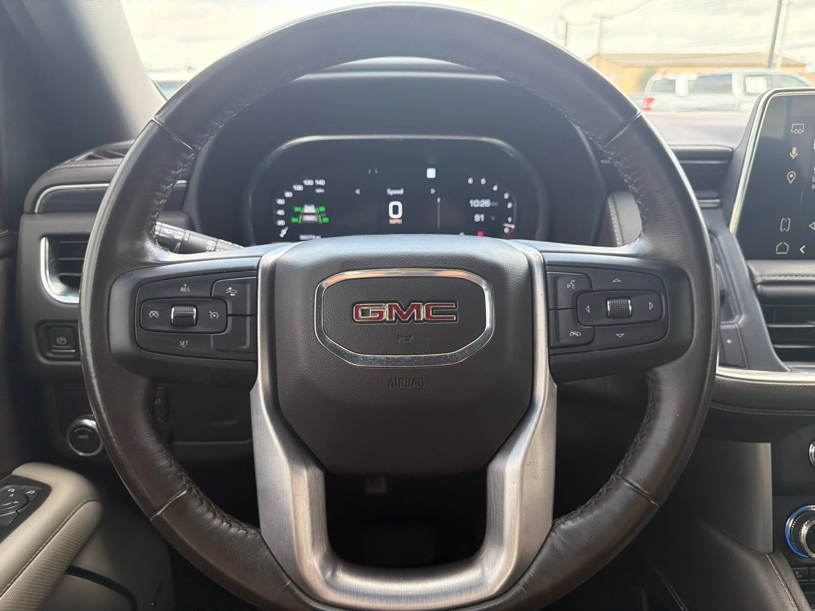 2023 GMC Yukon SLT