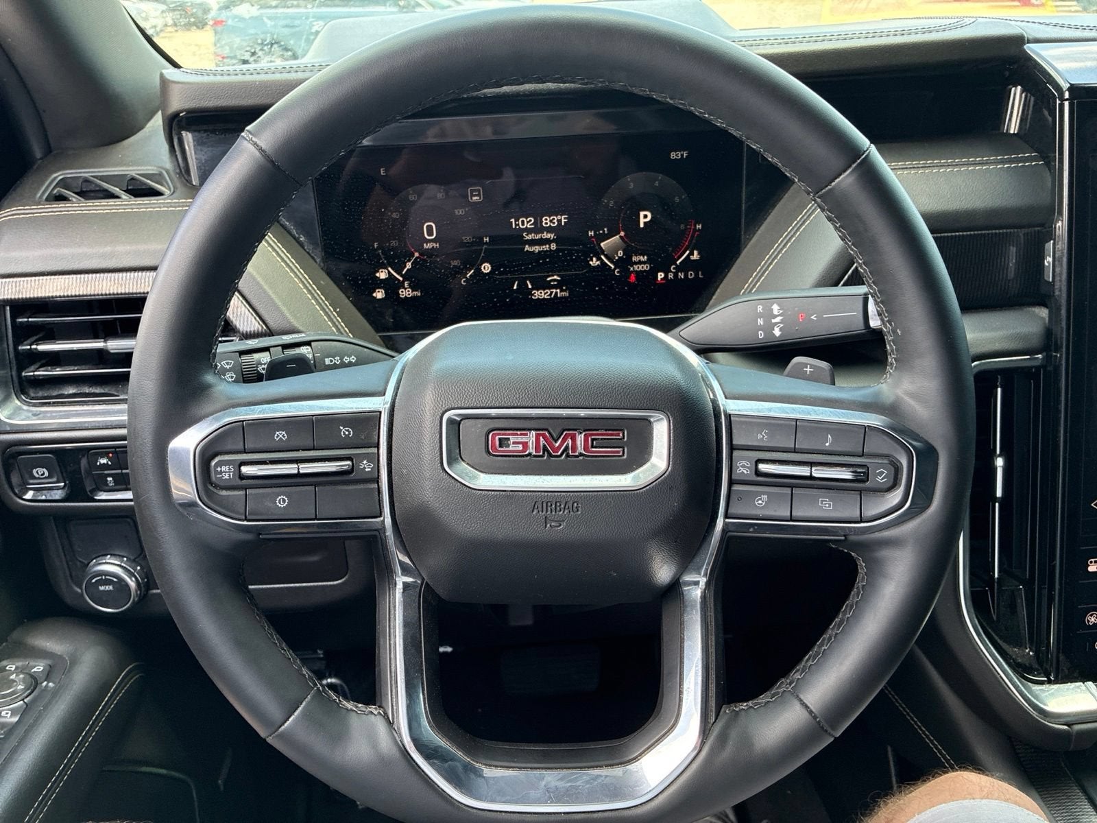 2025 GMC Yukon Elevation