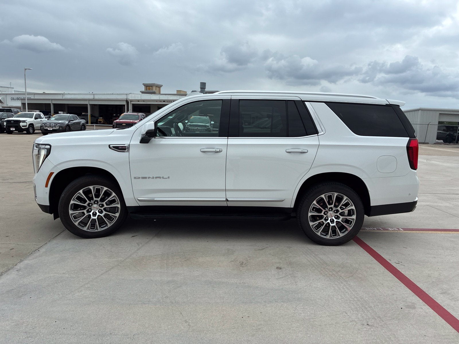 2025 GMC Yukon Denali