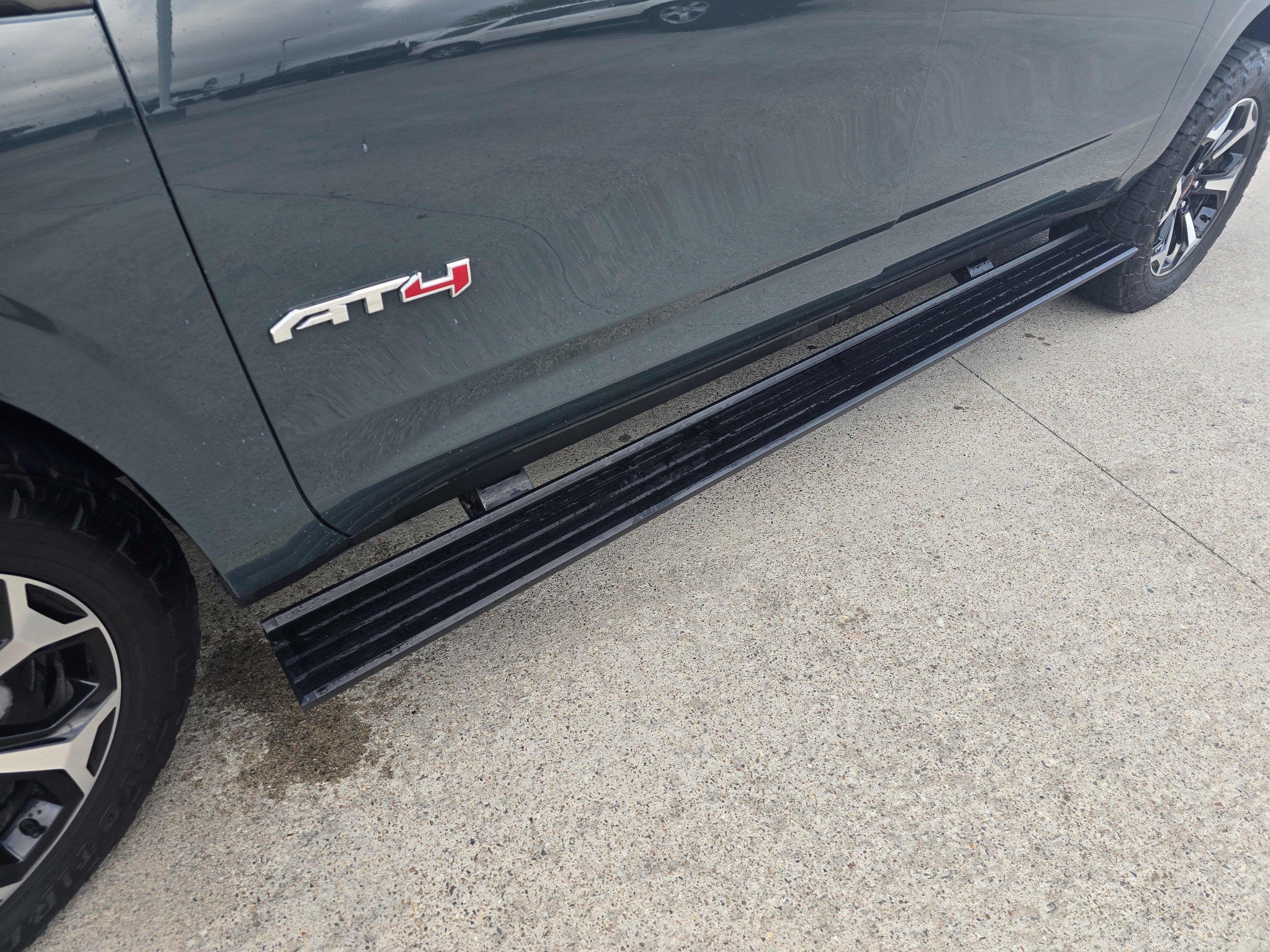 2025 GMC Yukon XL AT4